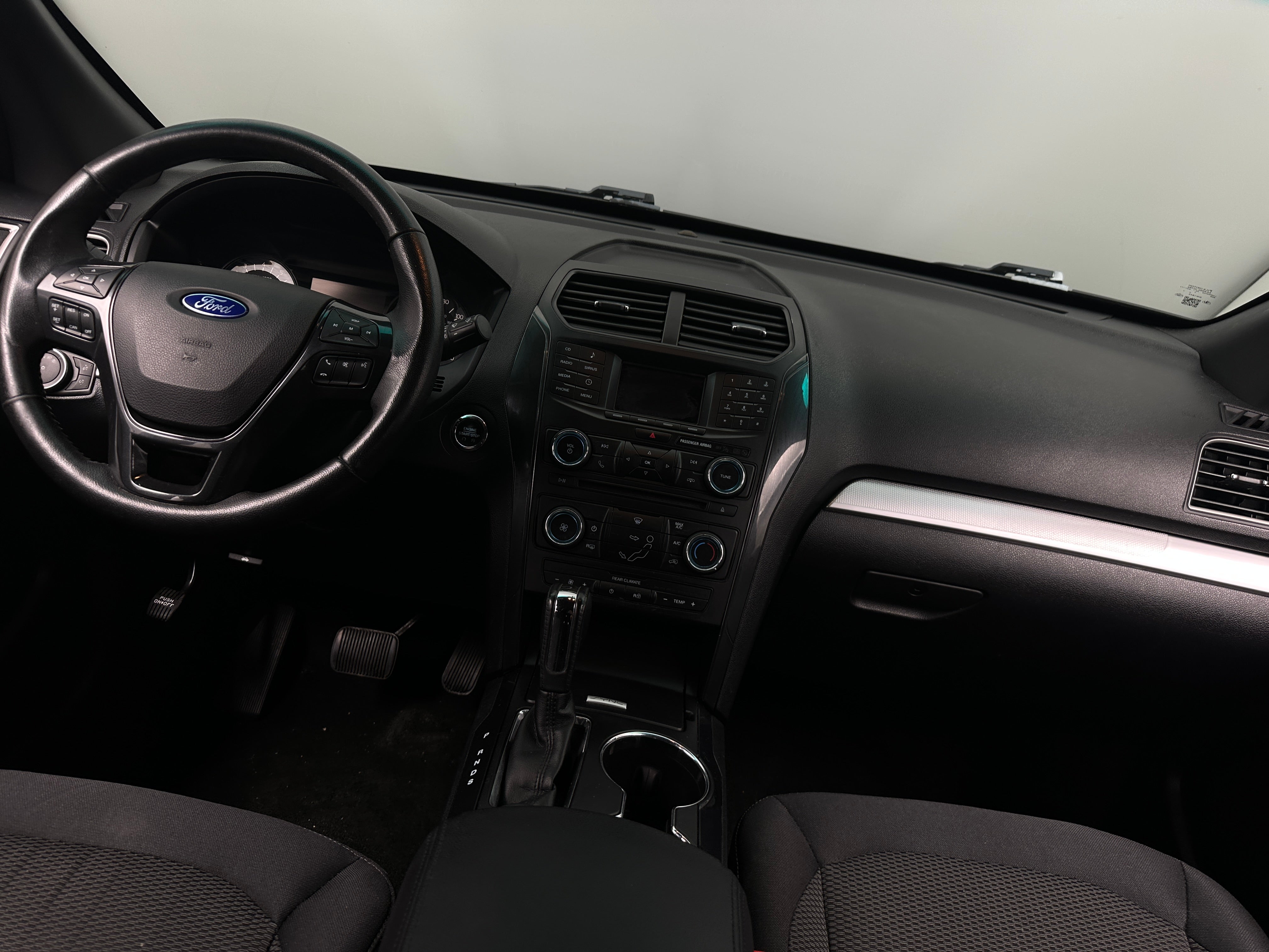 2016 Ford Explorer XLT 3