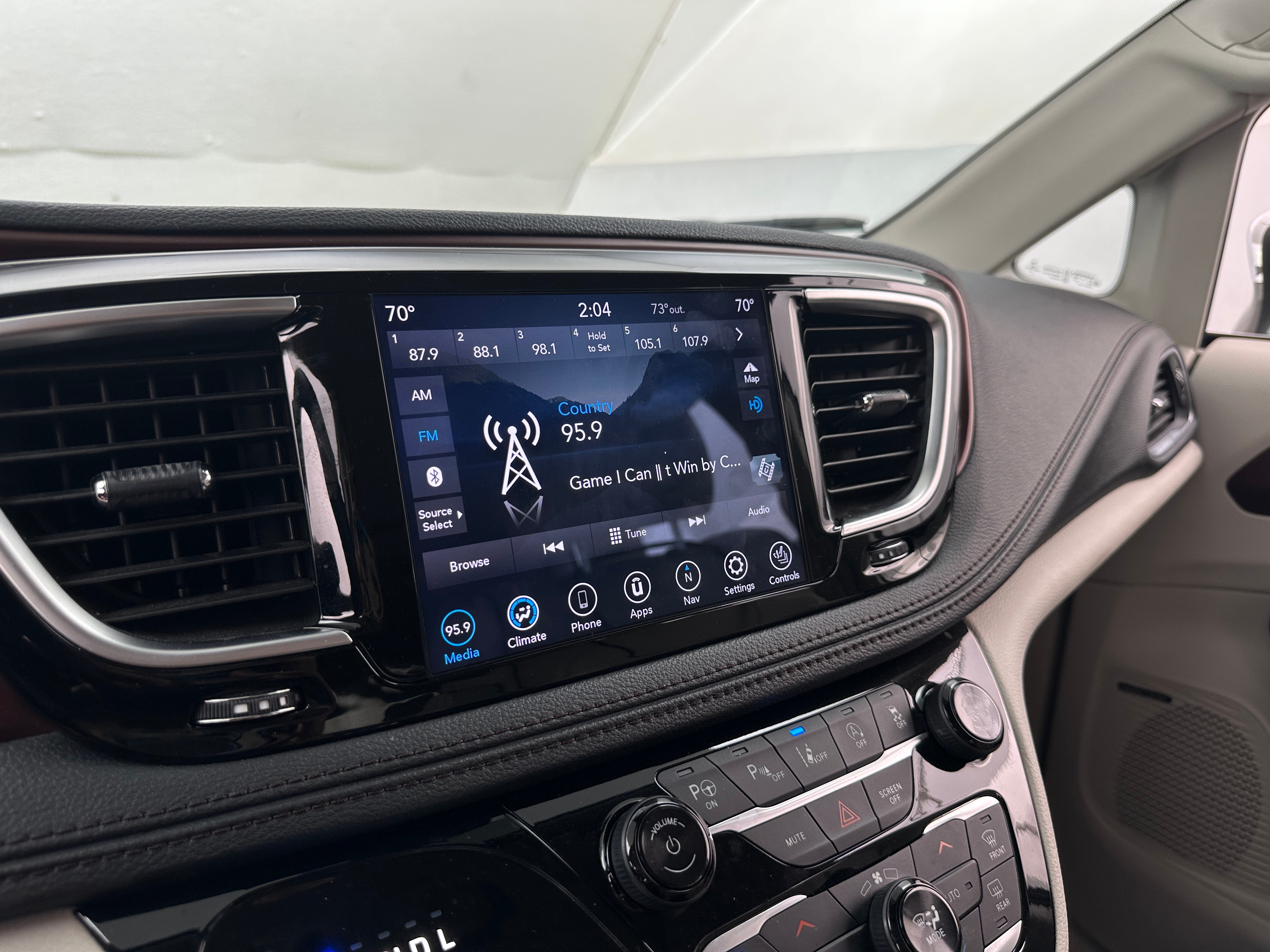2020 Chrysler Pacifica Limited 3