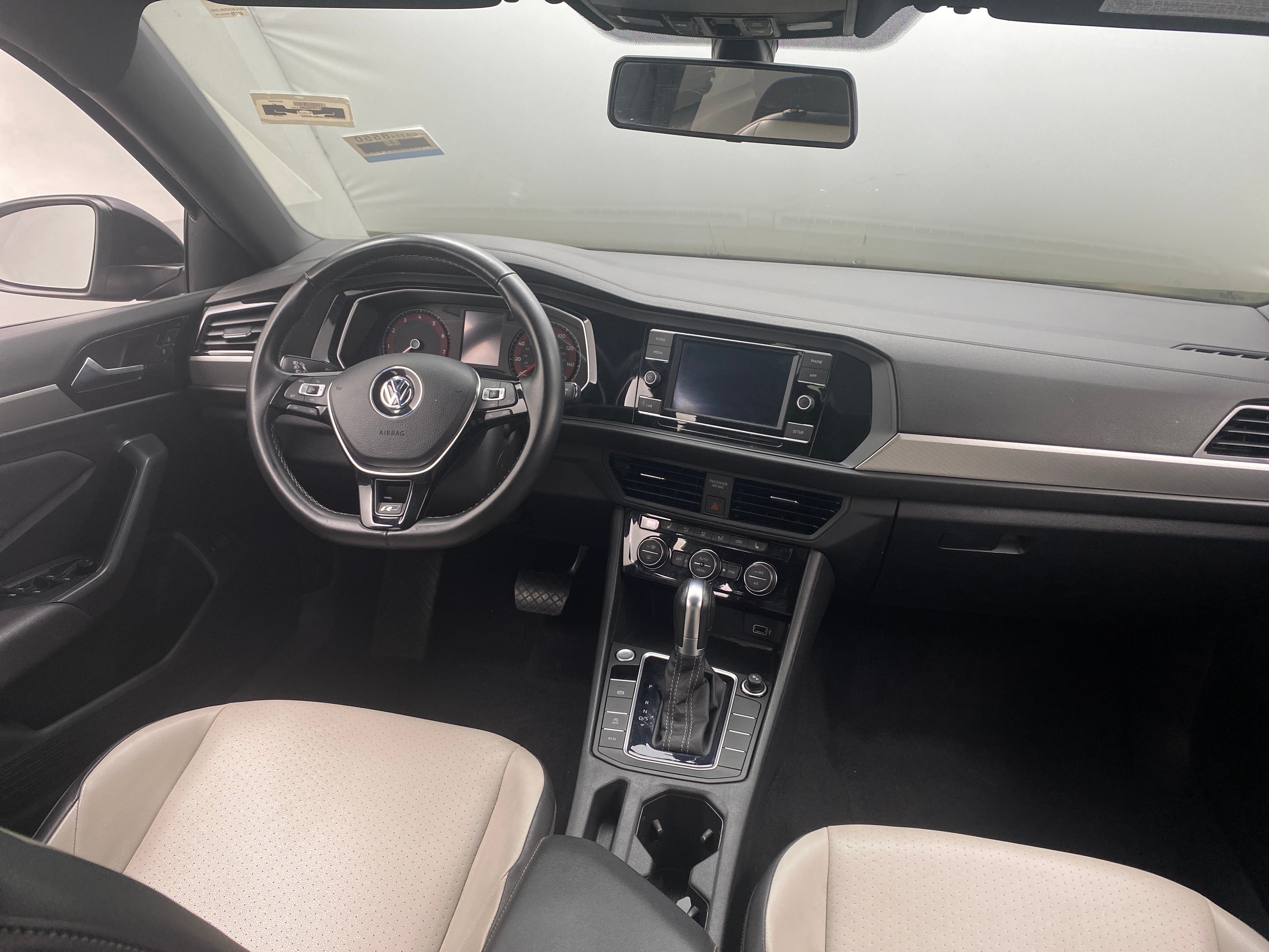 2019 Volkswagen Jetta R-Line 2