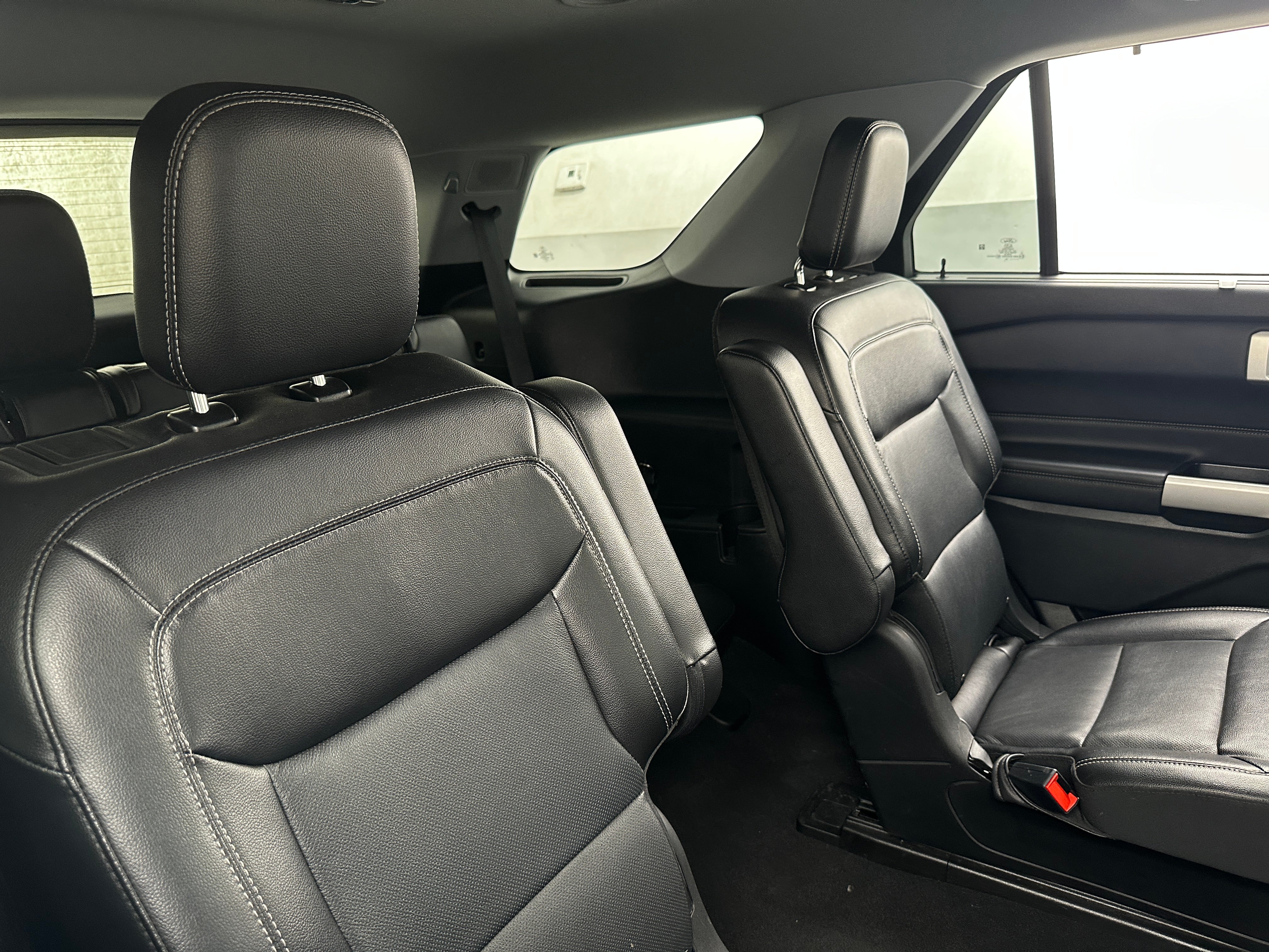 2022 Ford Explorer Limited 5