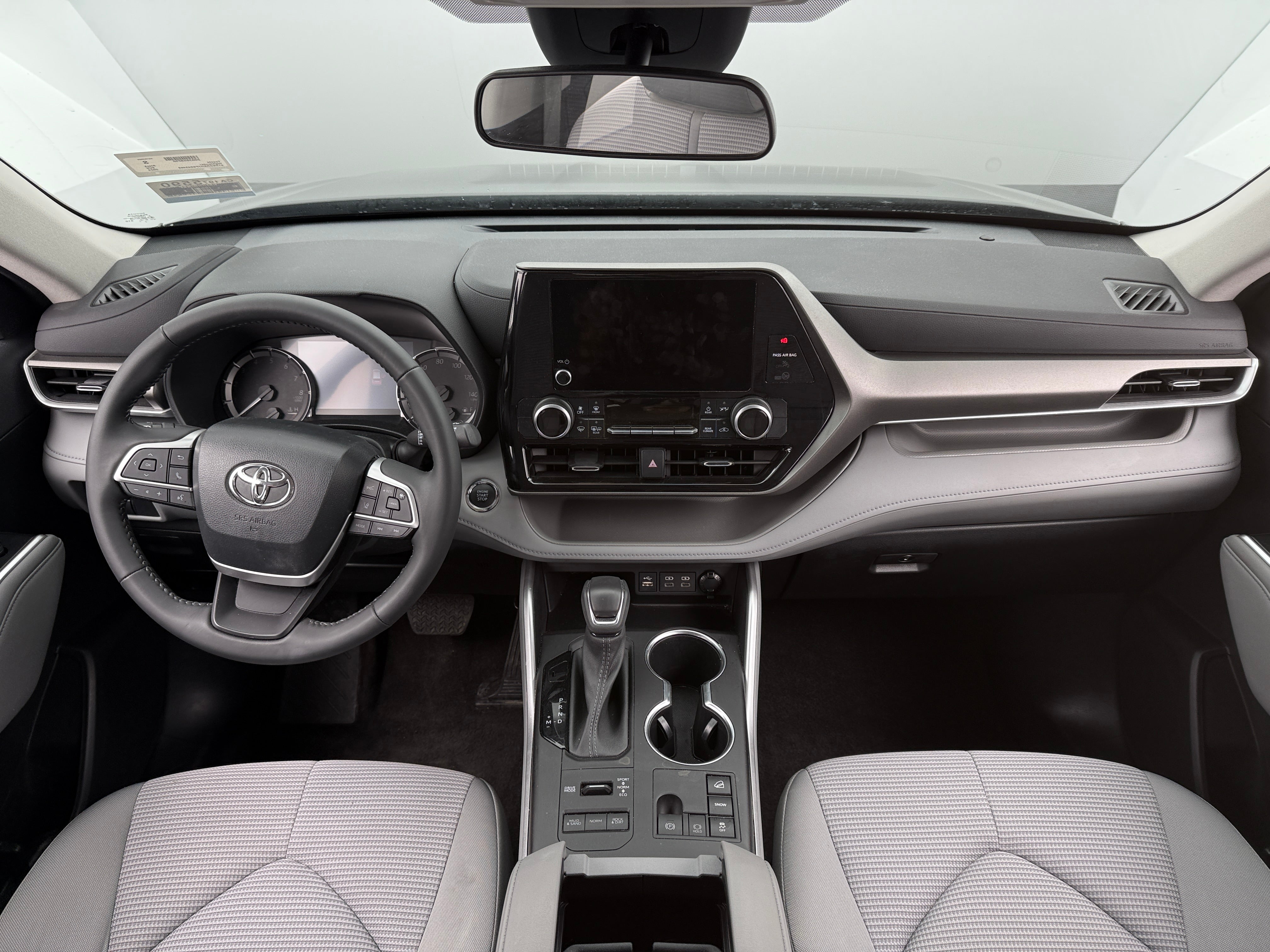 2023 Toyota Highlander LE 3