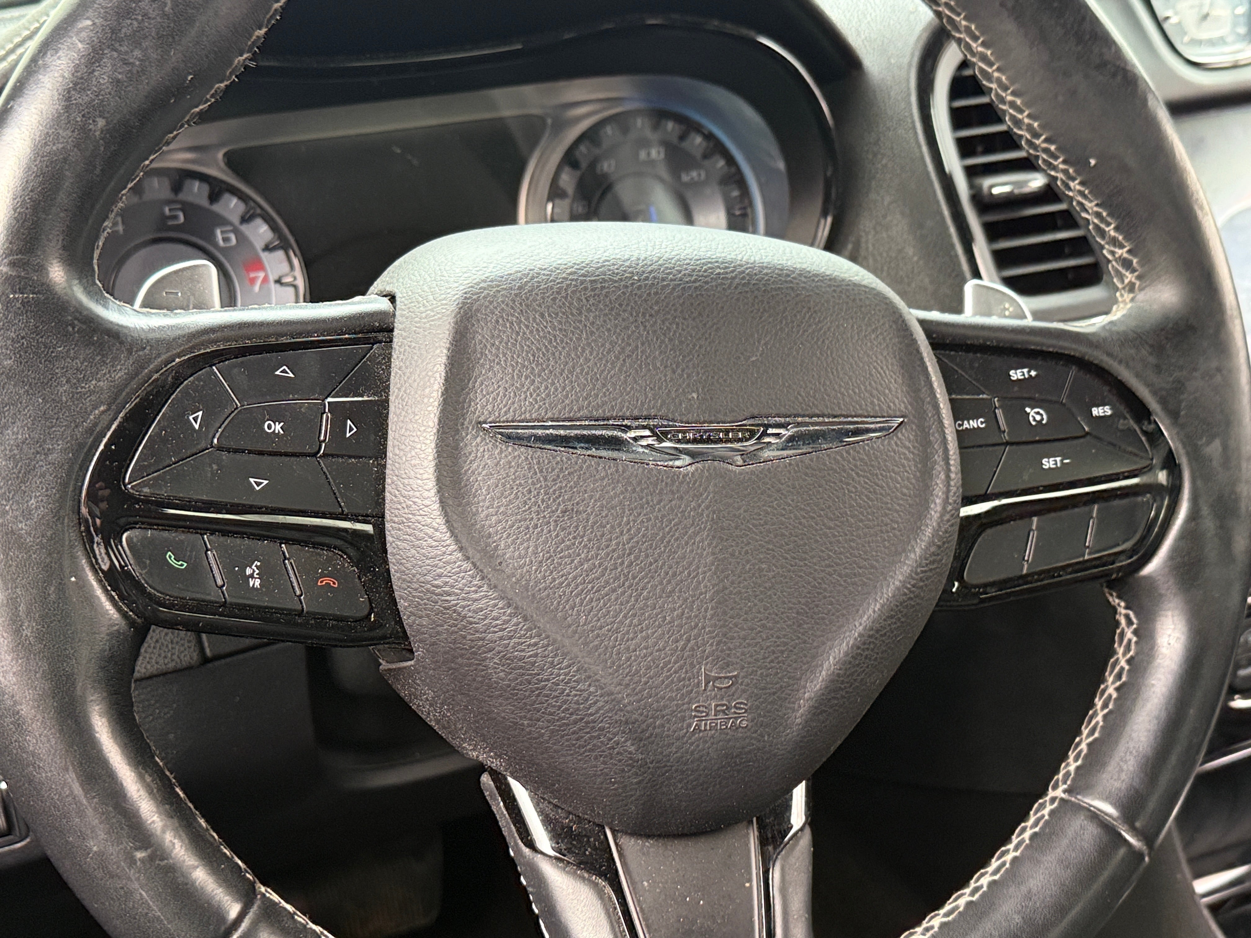2018 Chrysler 300 S 4