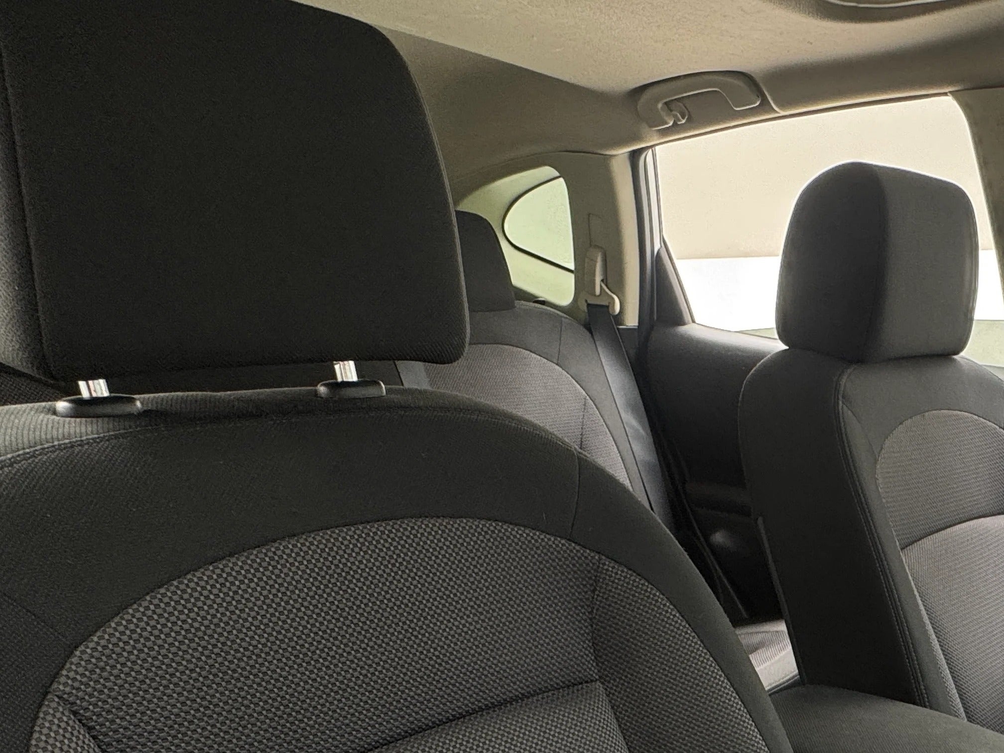 2011 Nissan Rogue SV 2
