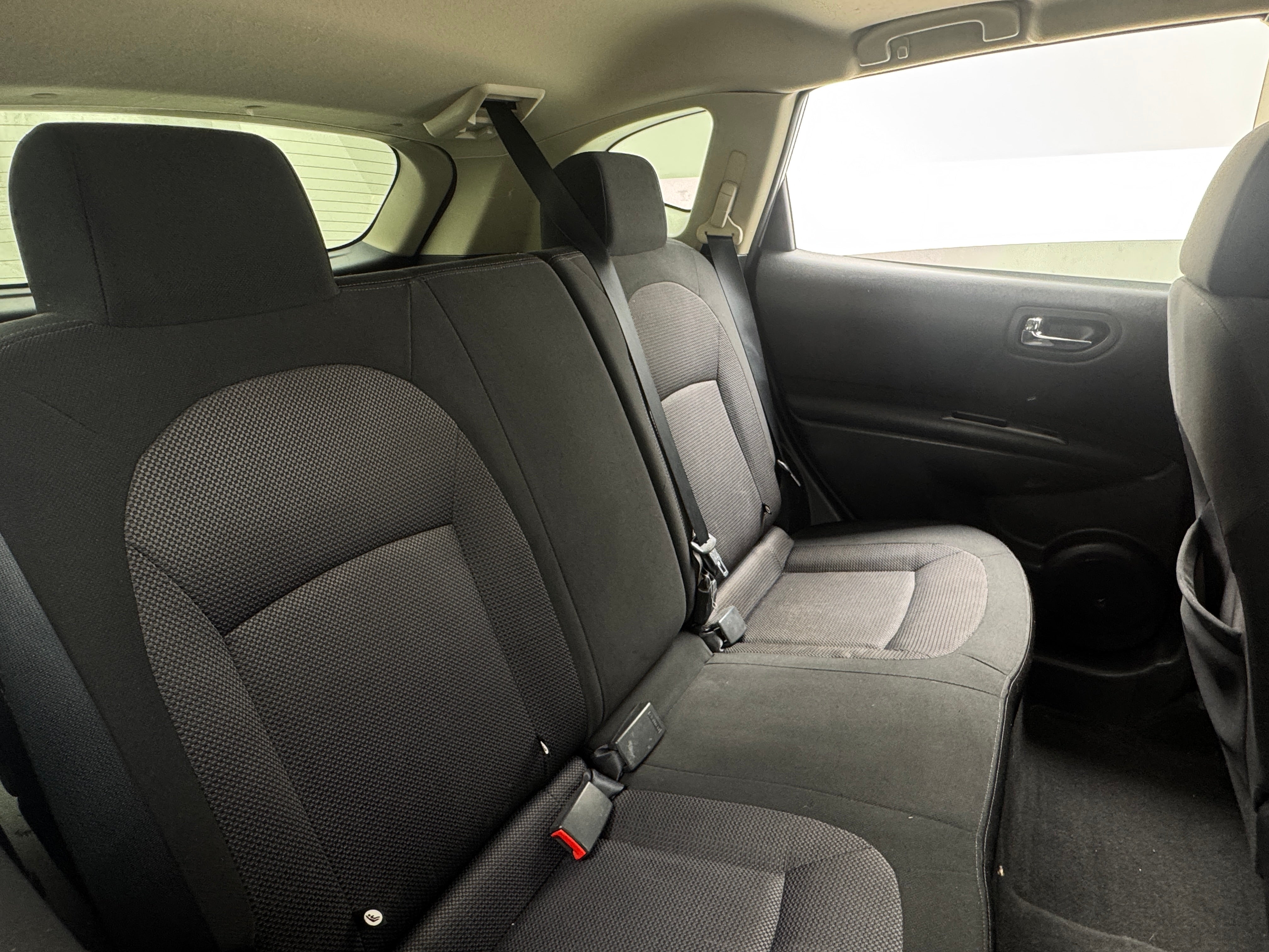 2011 Nissan Rogue SV 6