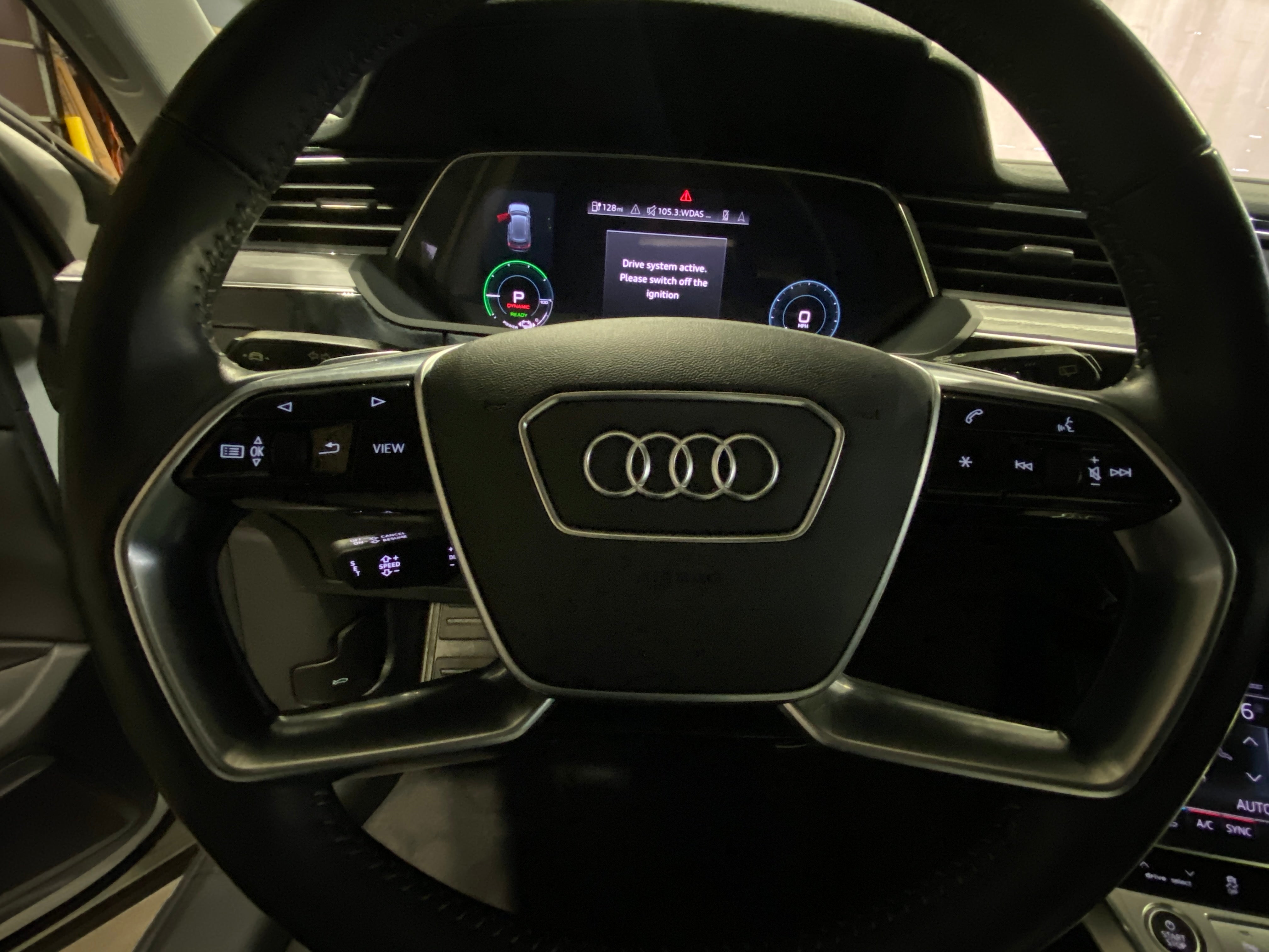 2021 Audi e-tron Premium Plus 4