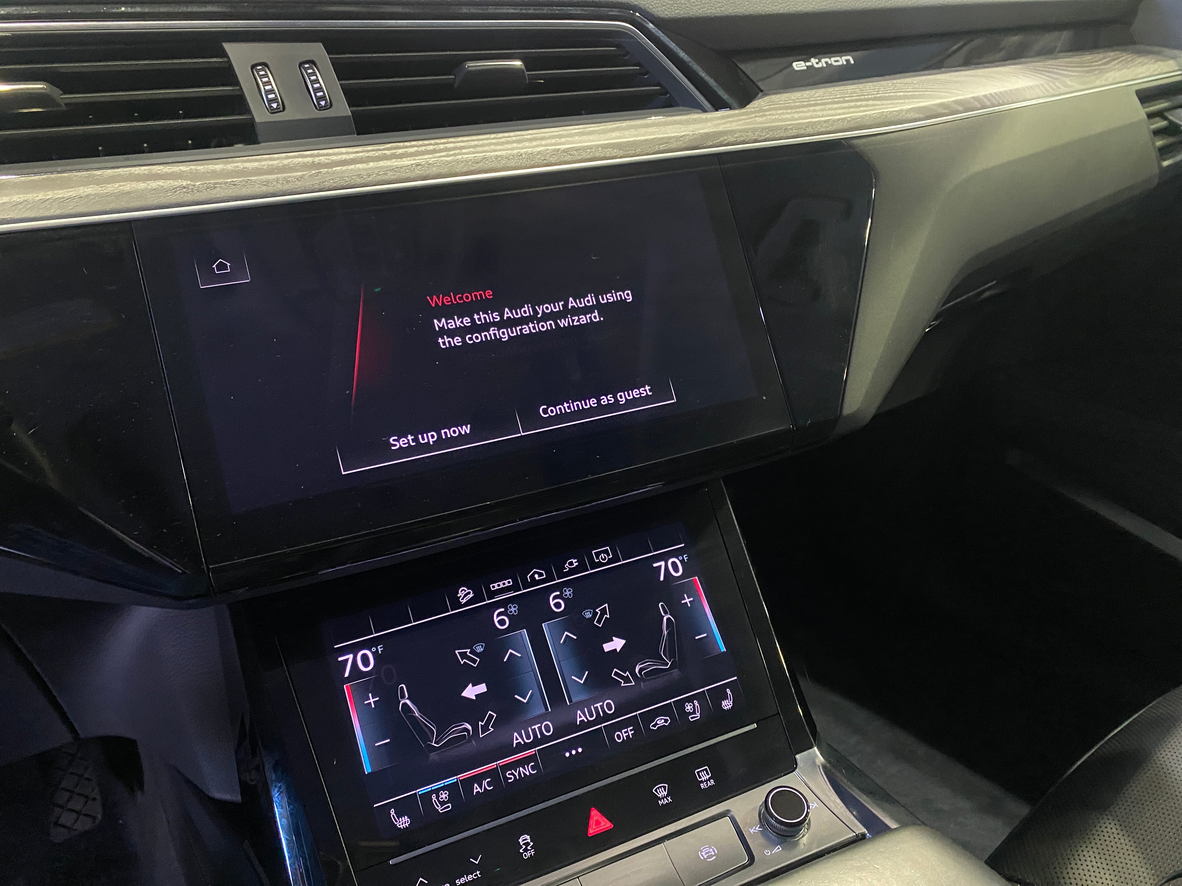 2021 Audi e-tron Premium Plus 3