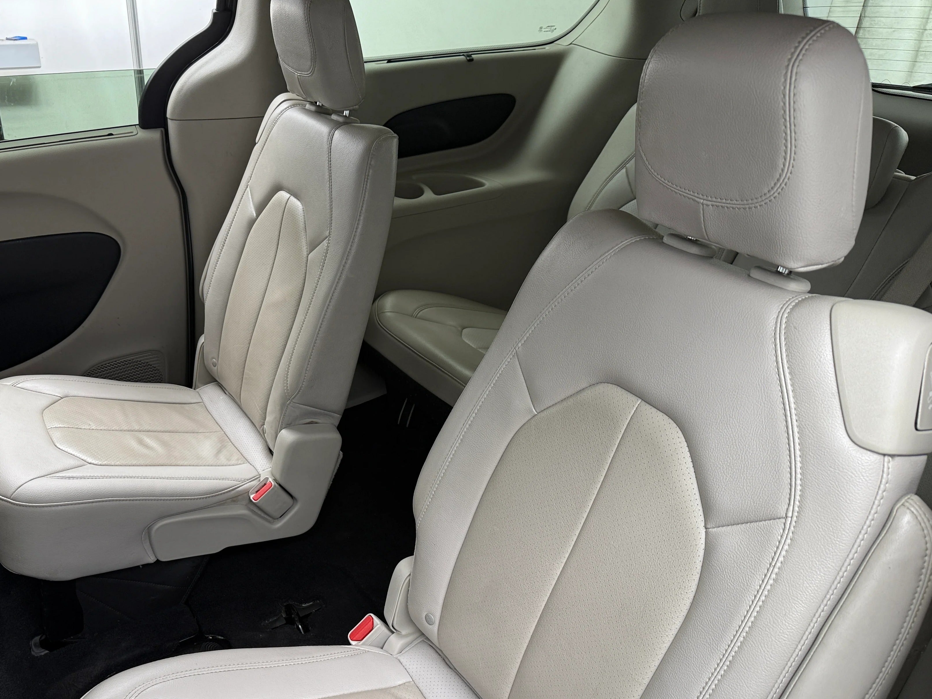 2021 Chrysler Pacifica Touring L 5