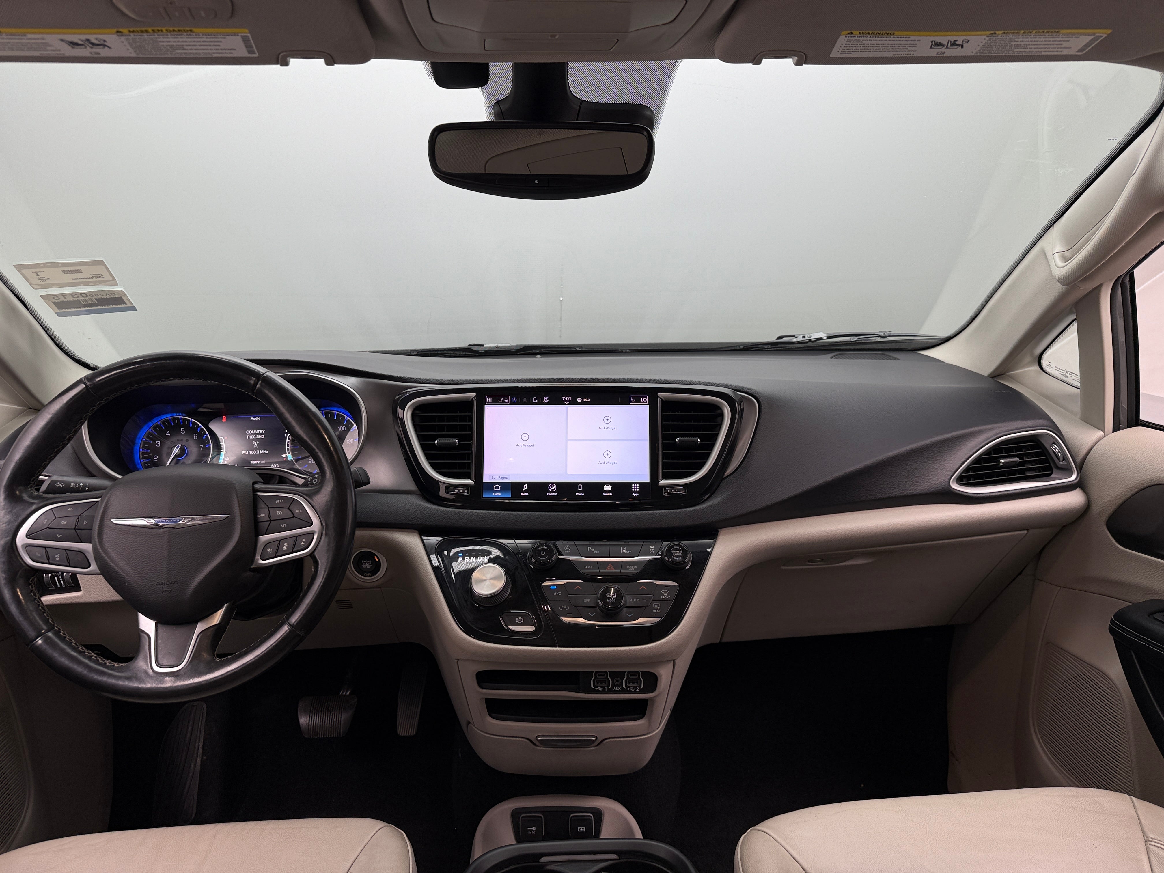2021 Chrysler Pacifica Touring L 2