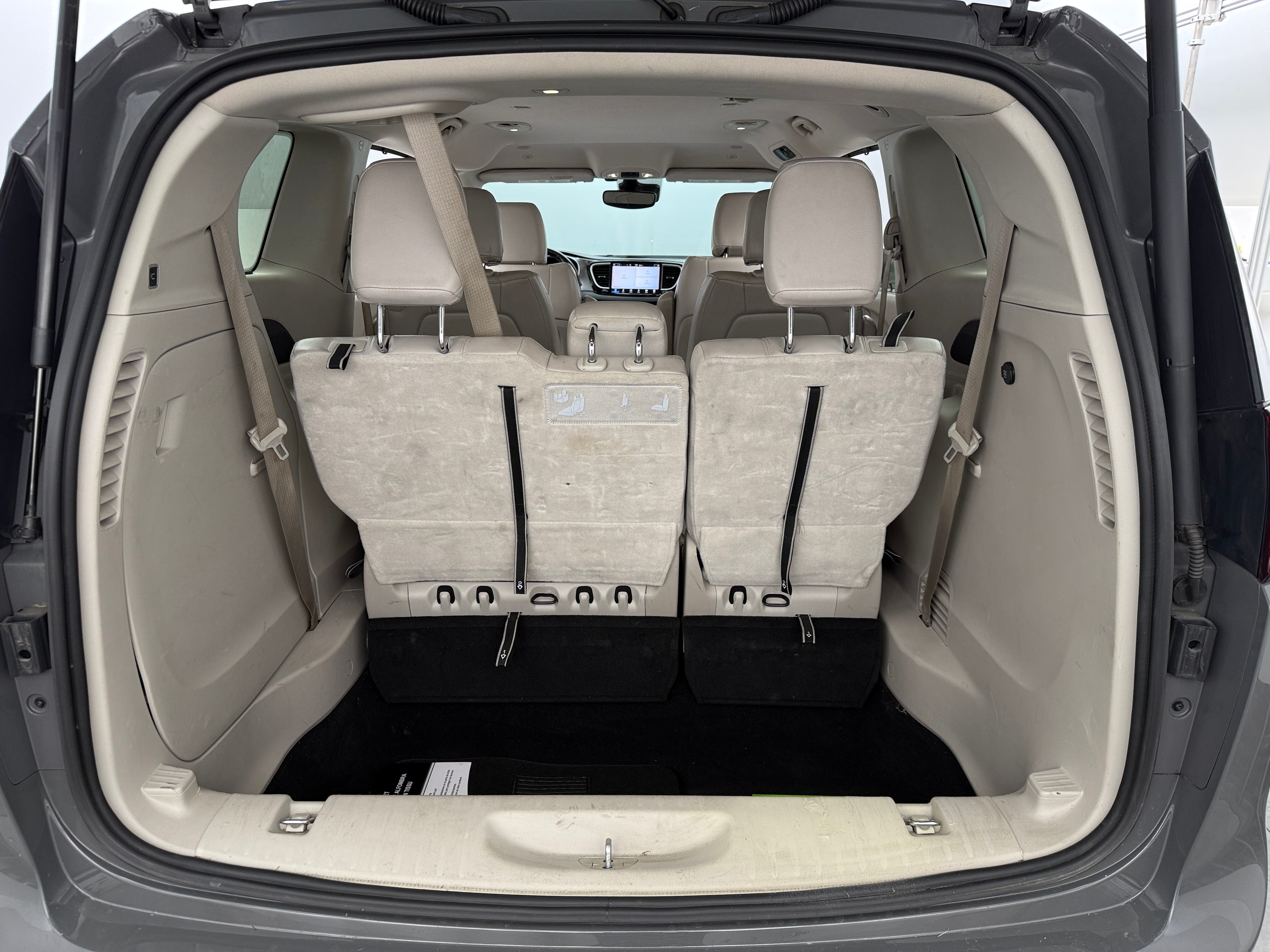 2021 Chrysler Pacifica Touring L 6