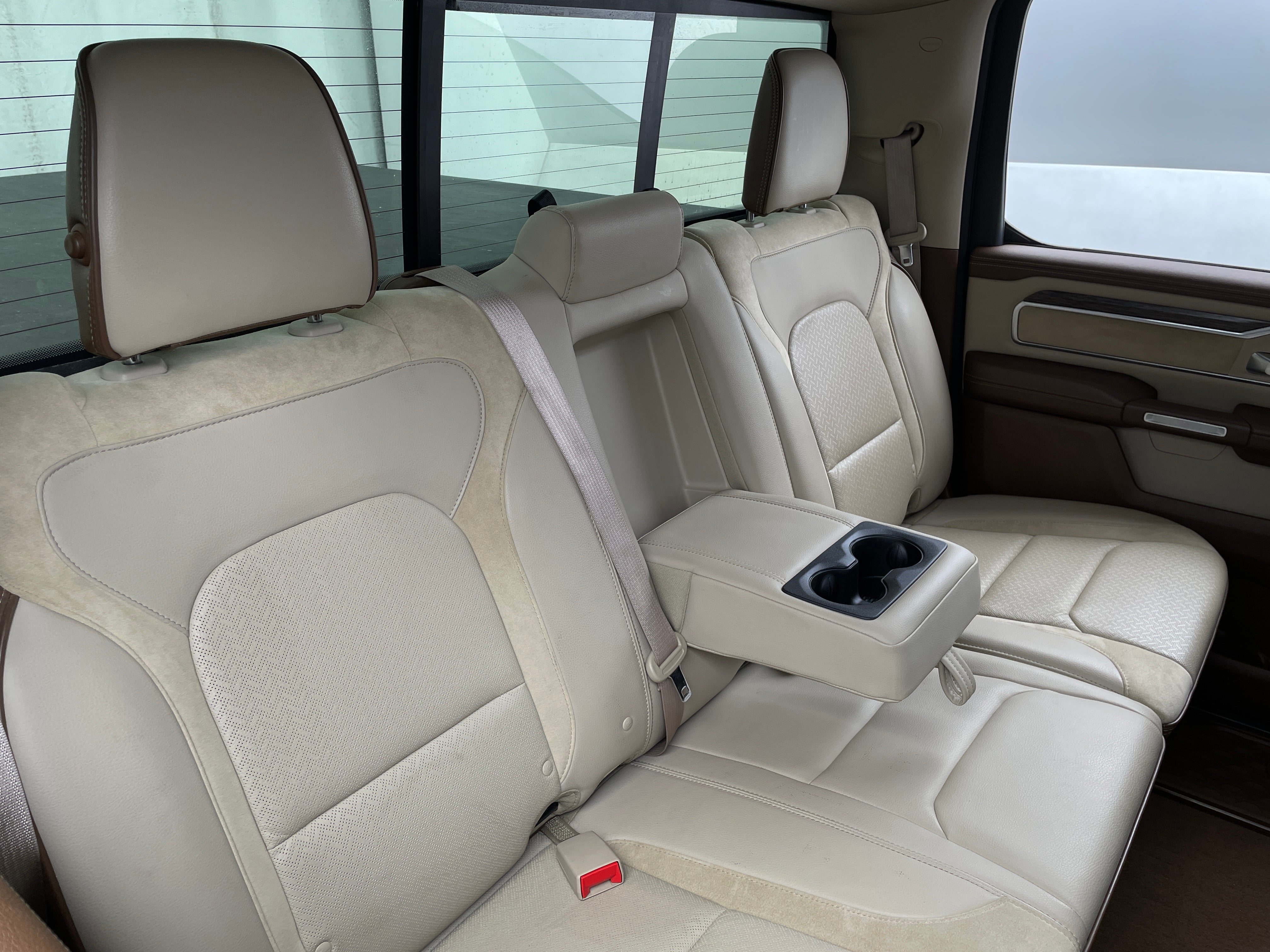 2019 RAM 1500 Laramie 5