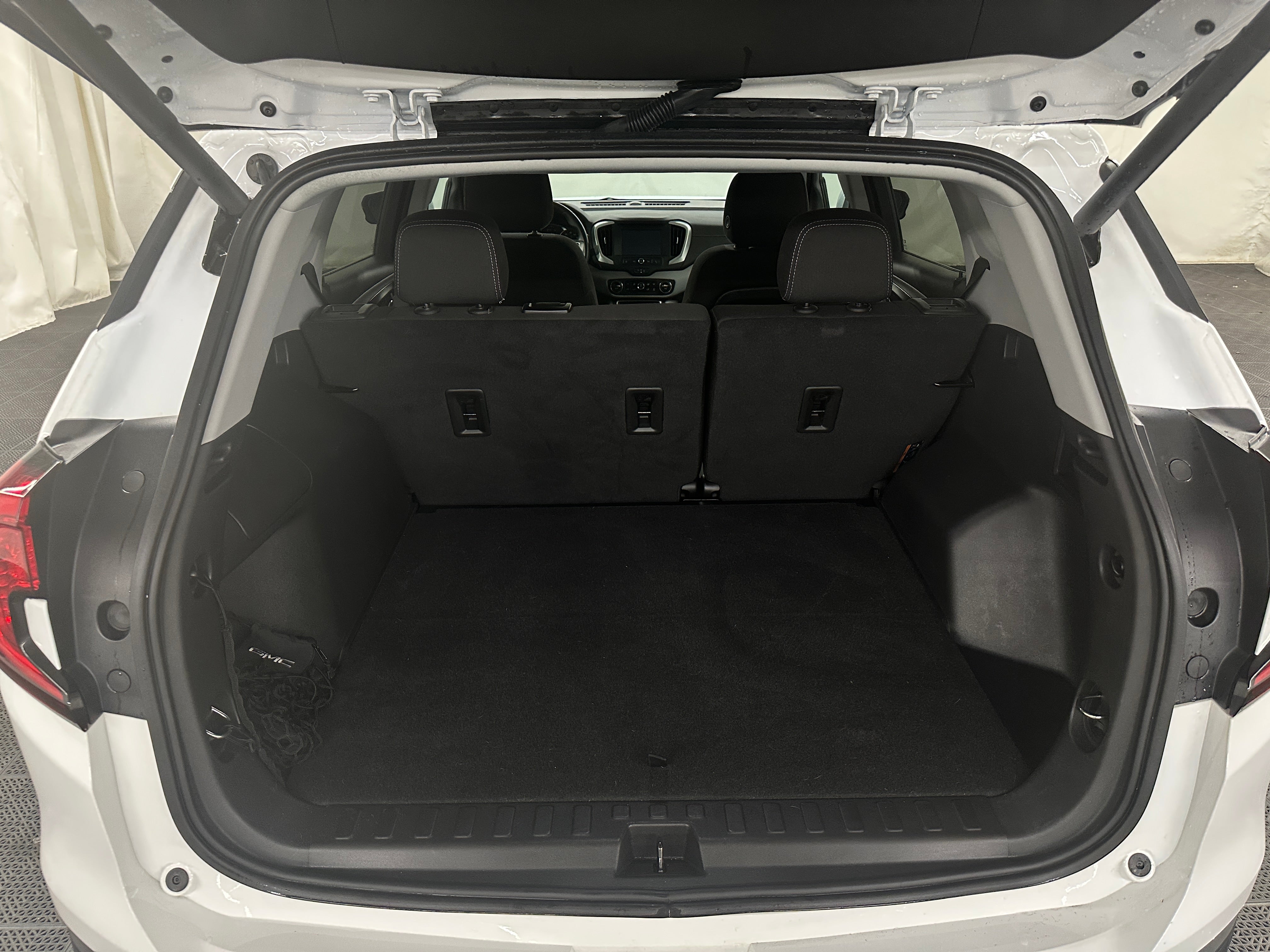2023 GMC Terrain SLE 7