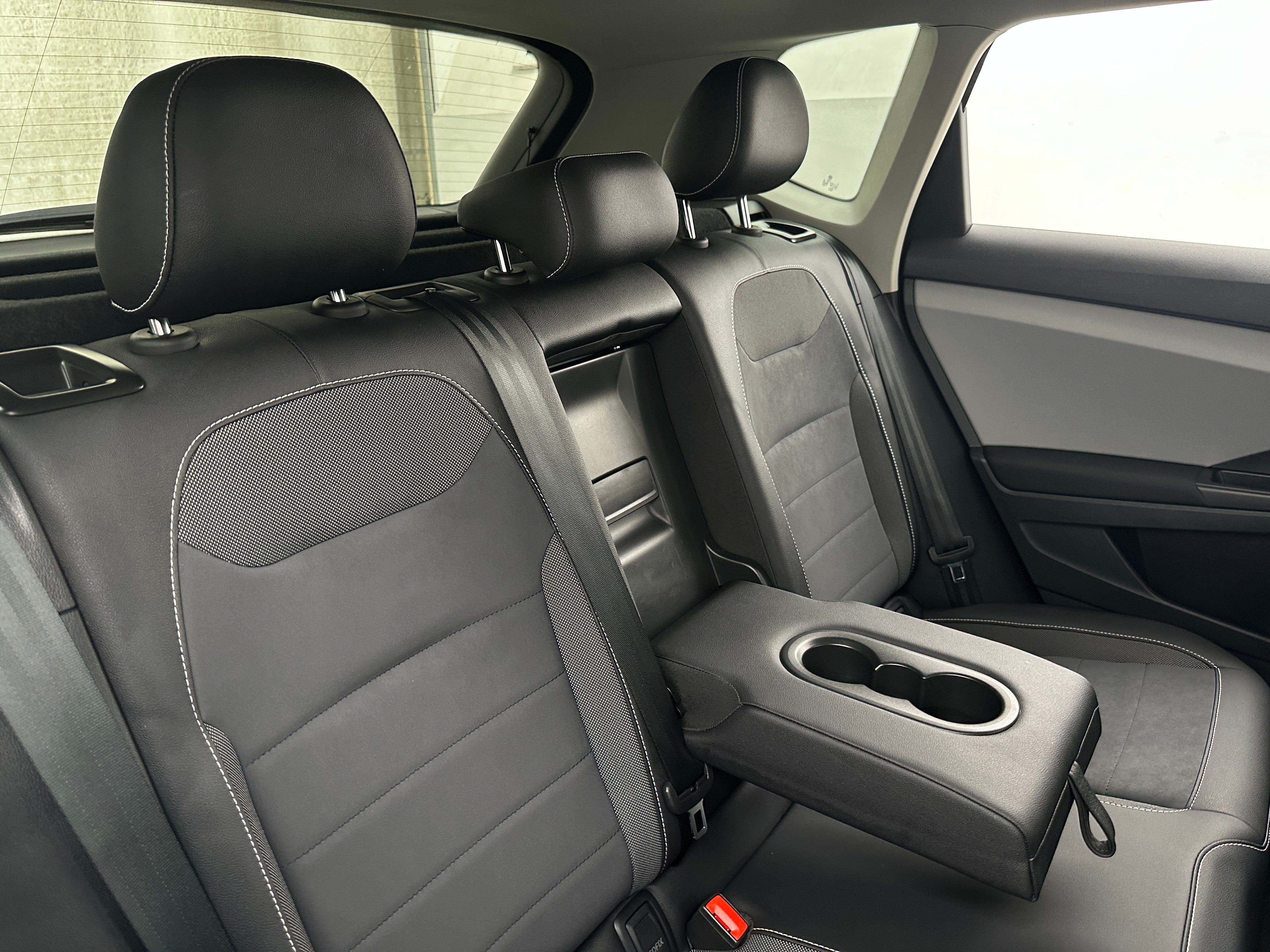 2023 Volkswagen Taos SE 5