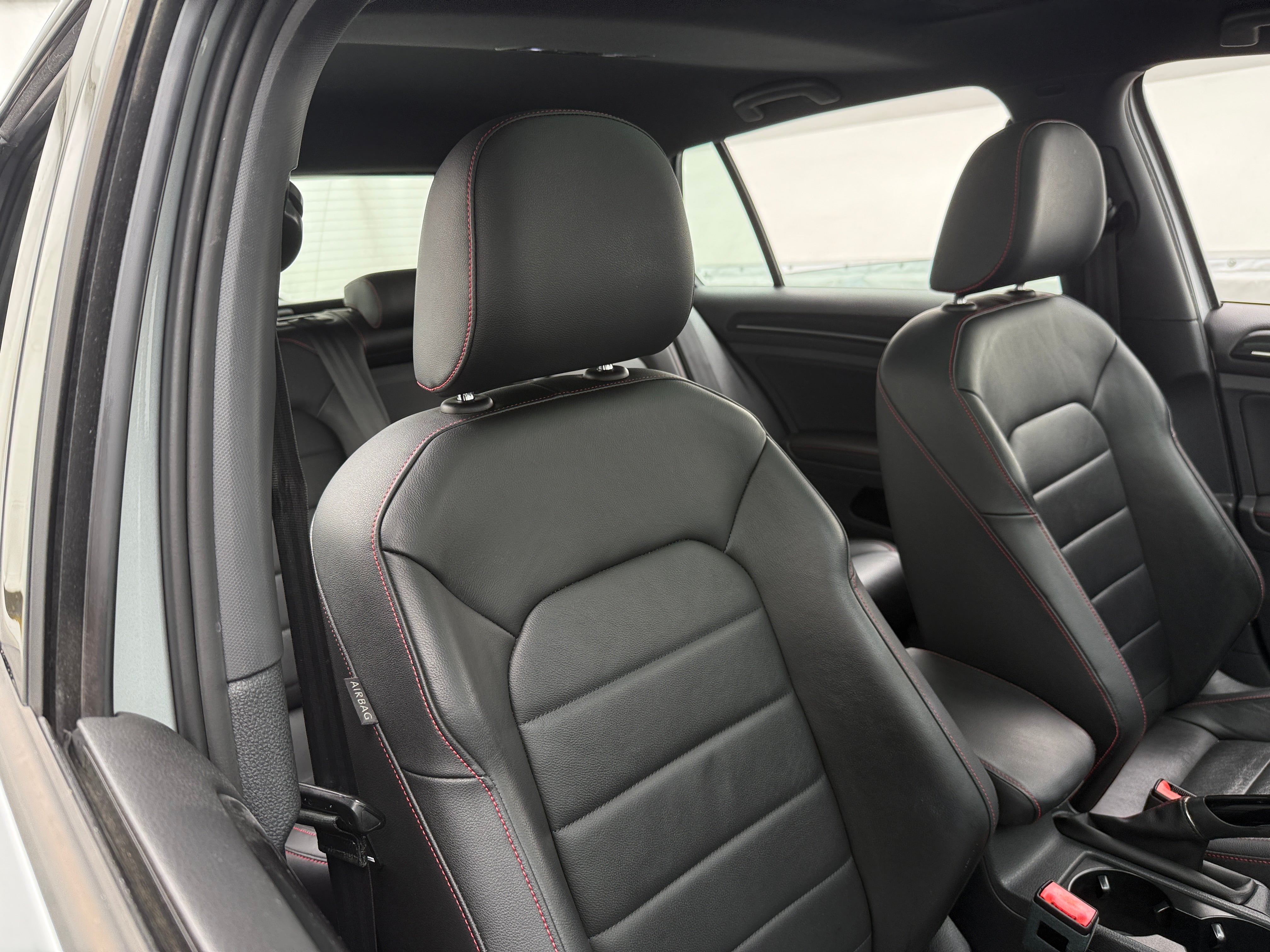 2016 Volkswagen Golf GTI SE 2