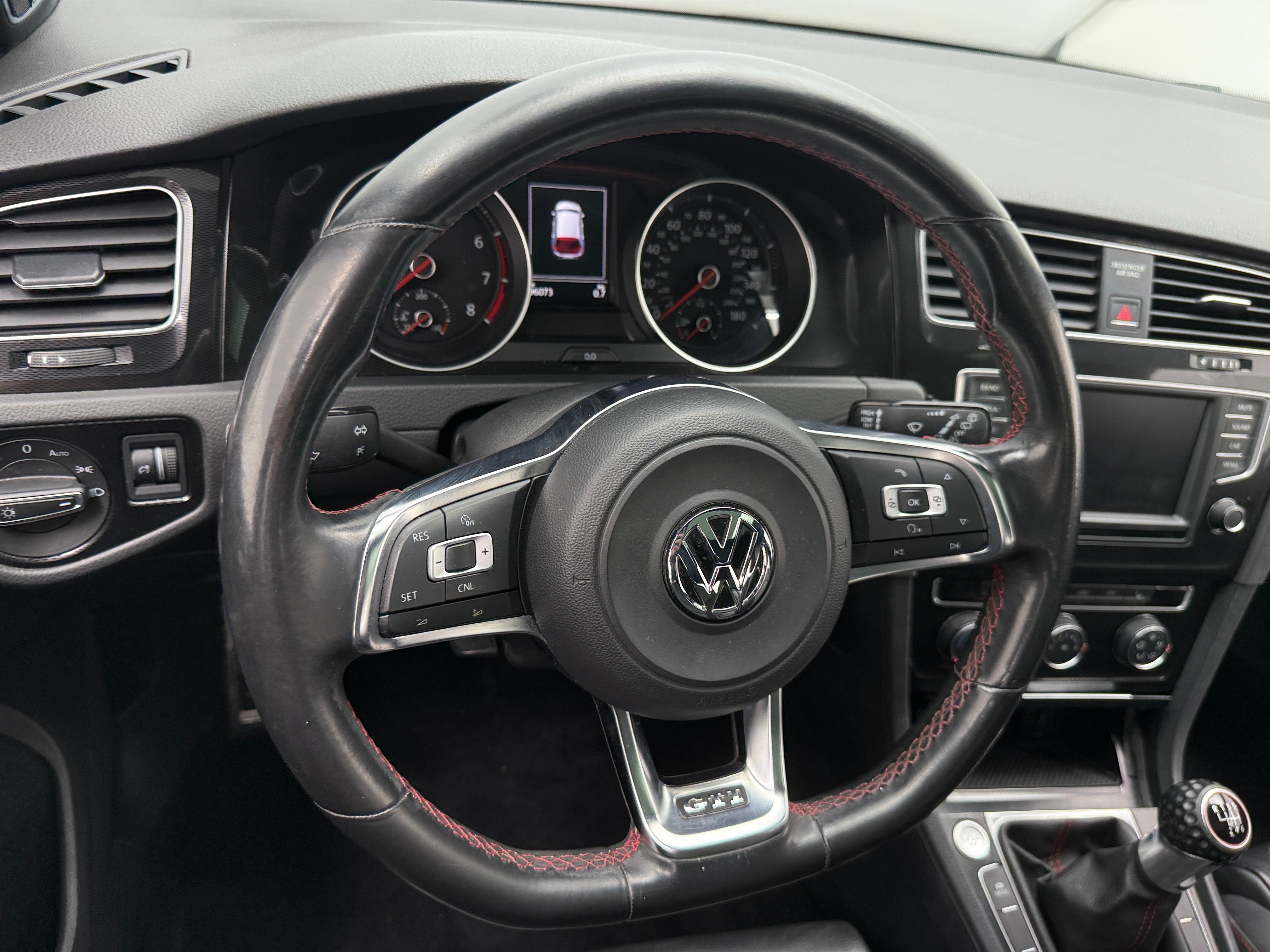 2016 Volkswagen Golf GTI SE 5