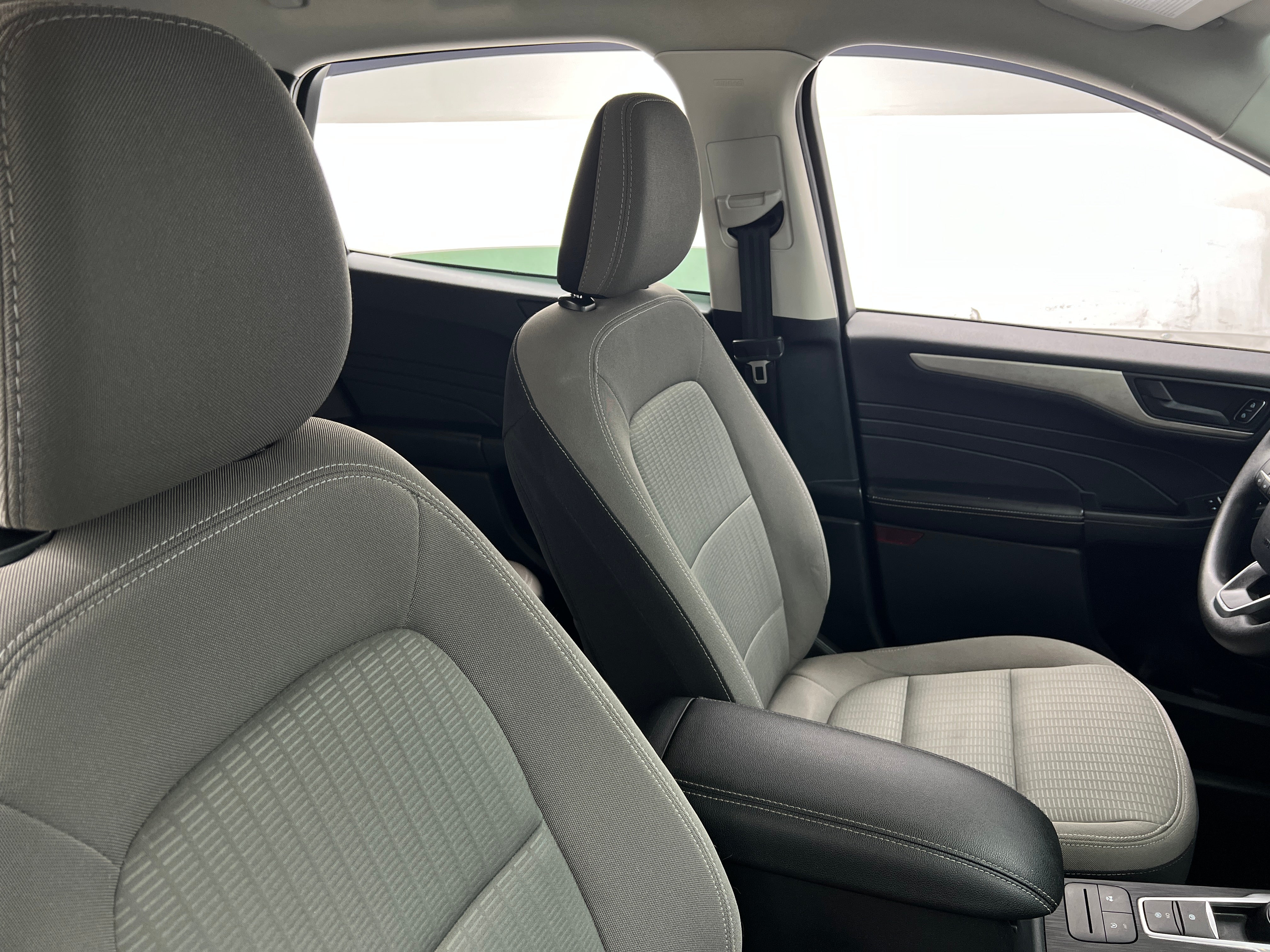 2021 Ford Escape S 2