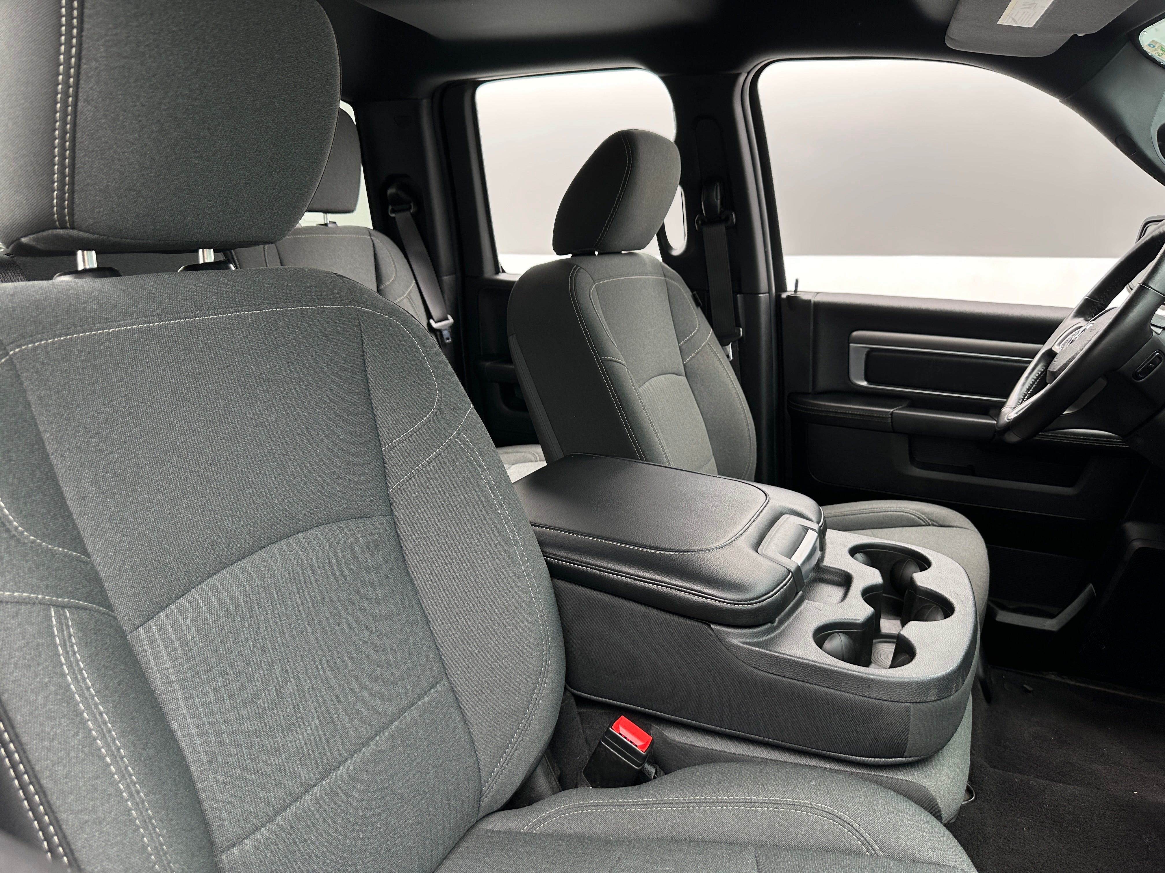 2022 RAM 1500 Classic Warlock 2