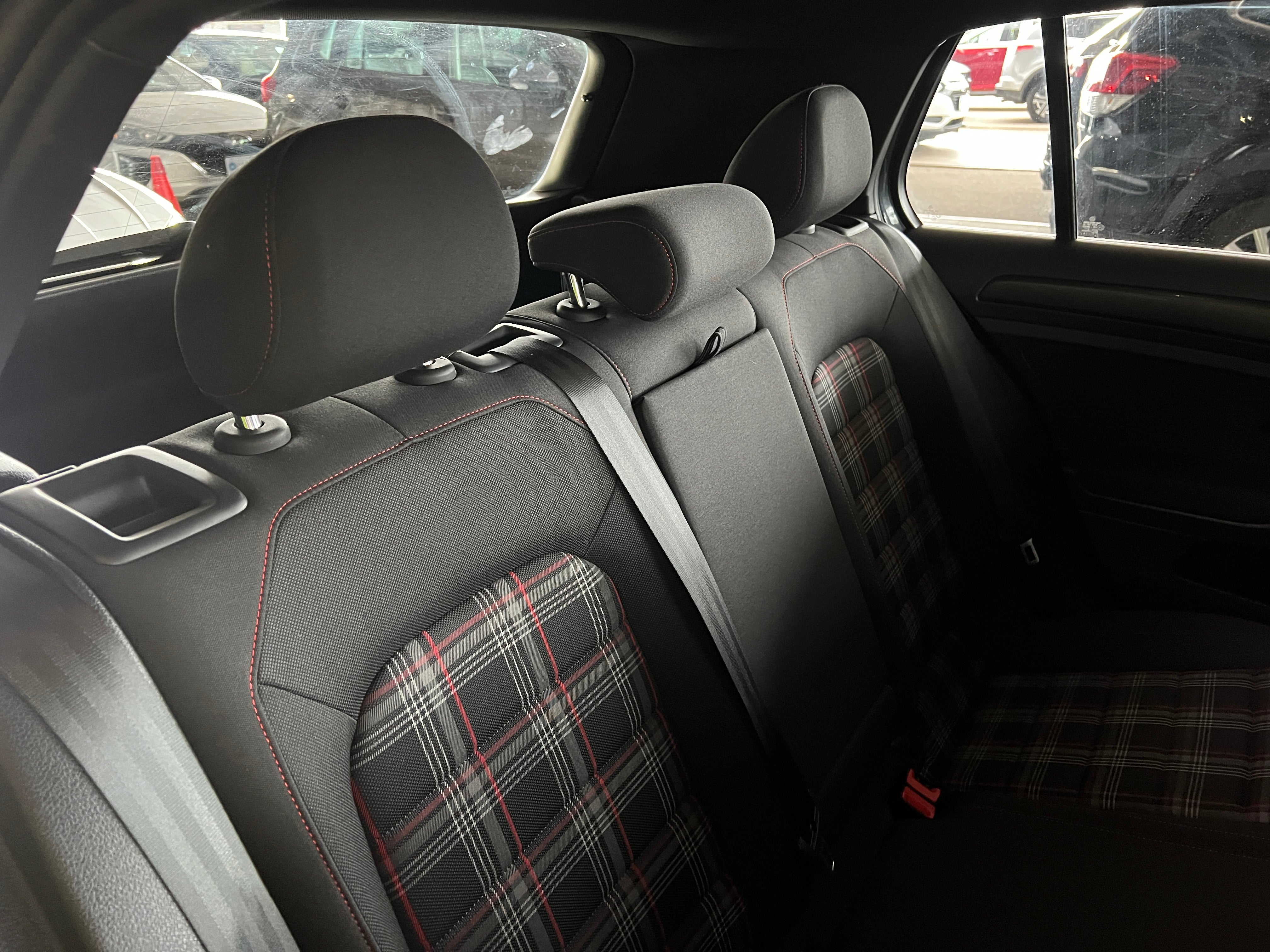 2018 Volkswagen Golf GTI S 6