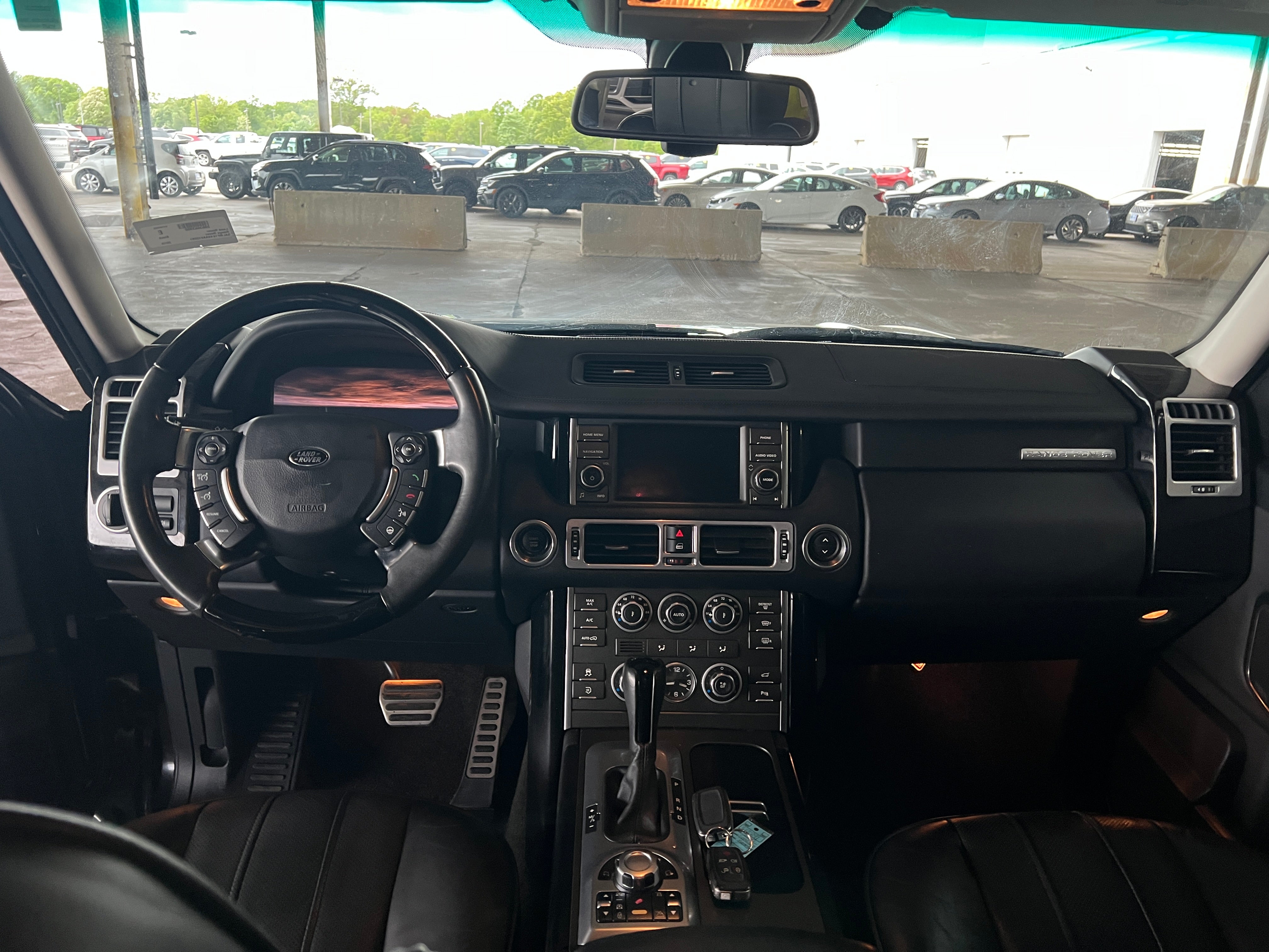2010 Land Rover Range Rover Supercharged 2