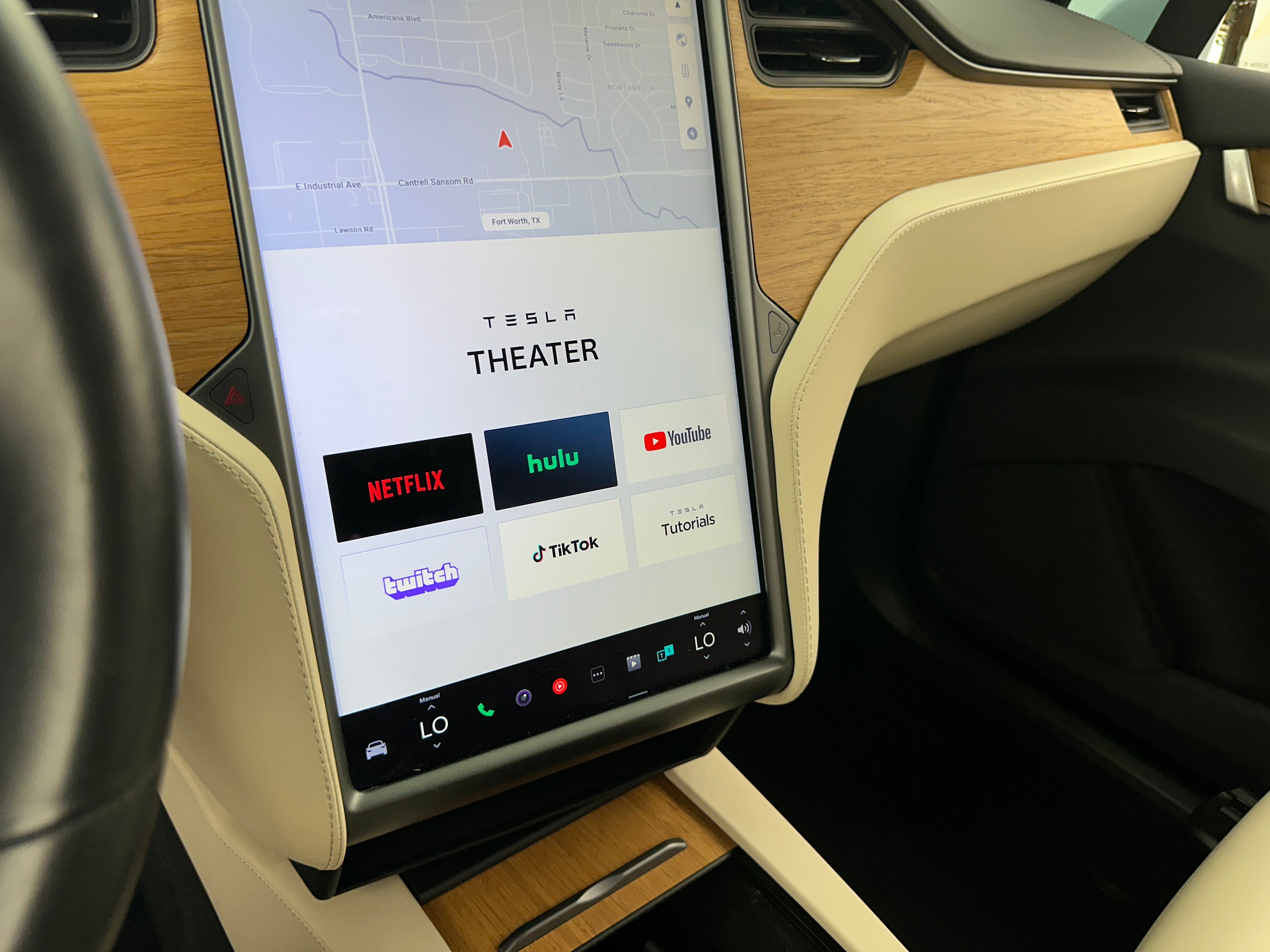 Thumbnail: 2020 Tesla Model X - 3