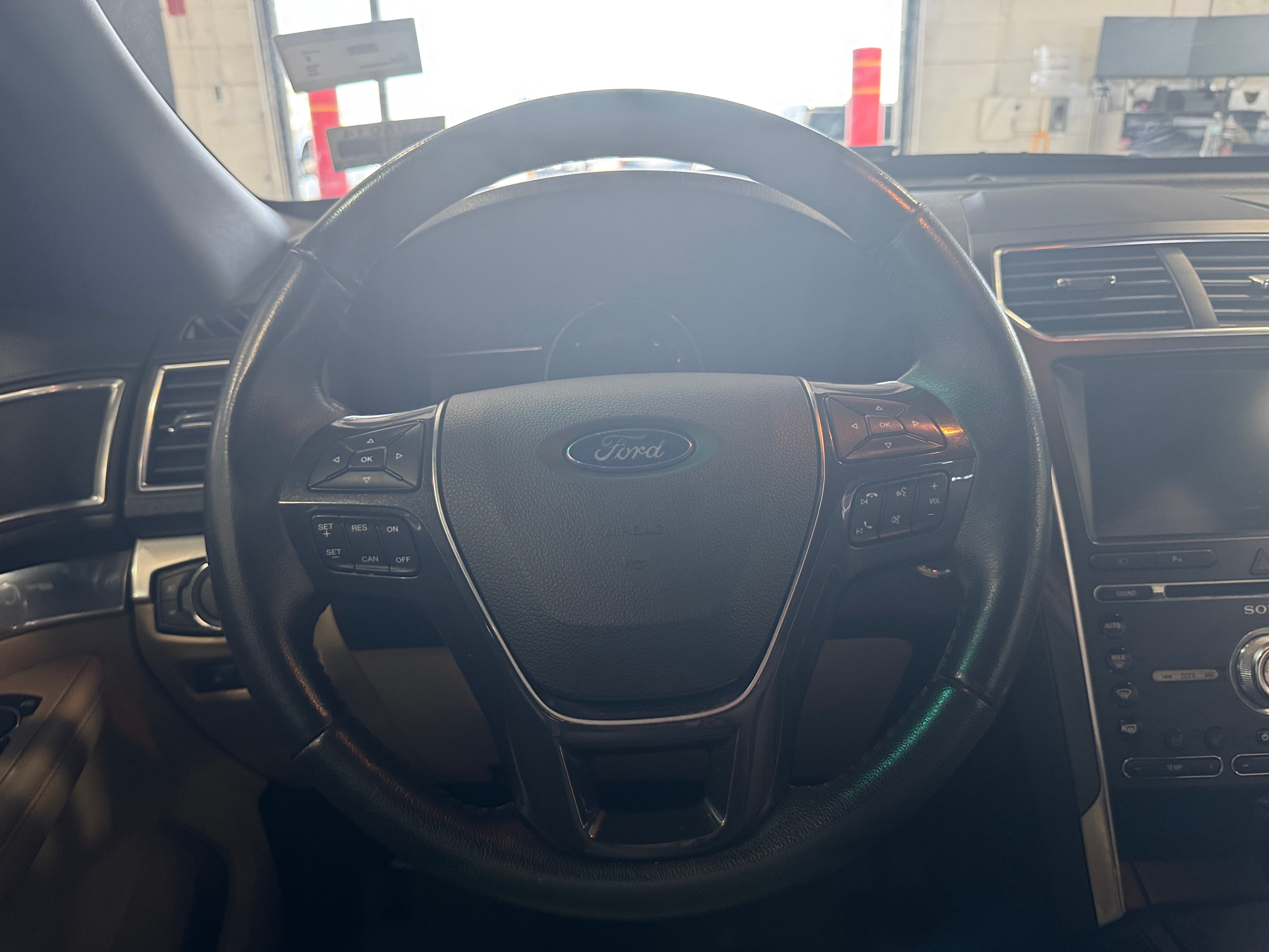 2016 Ford Explorer Limited 4