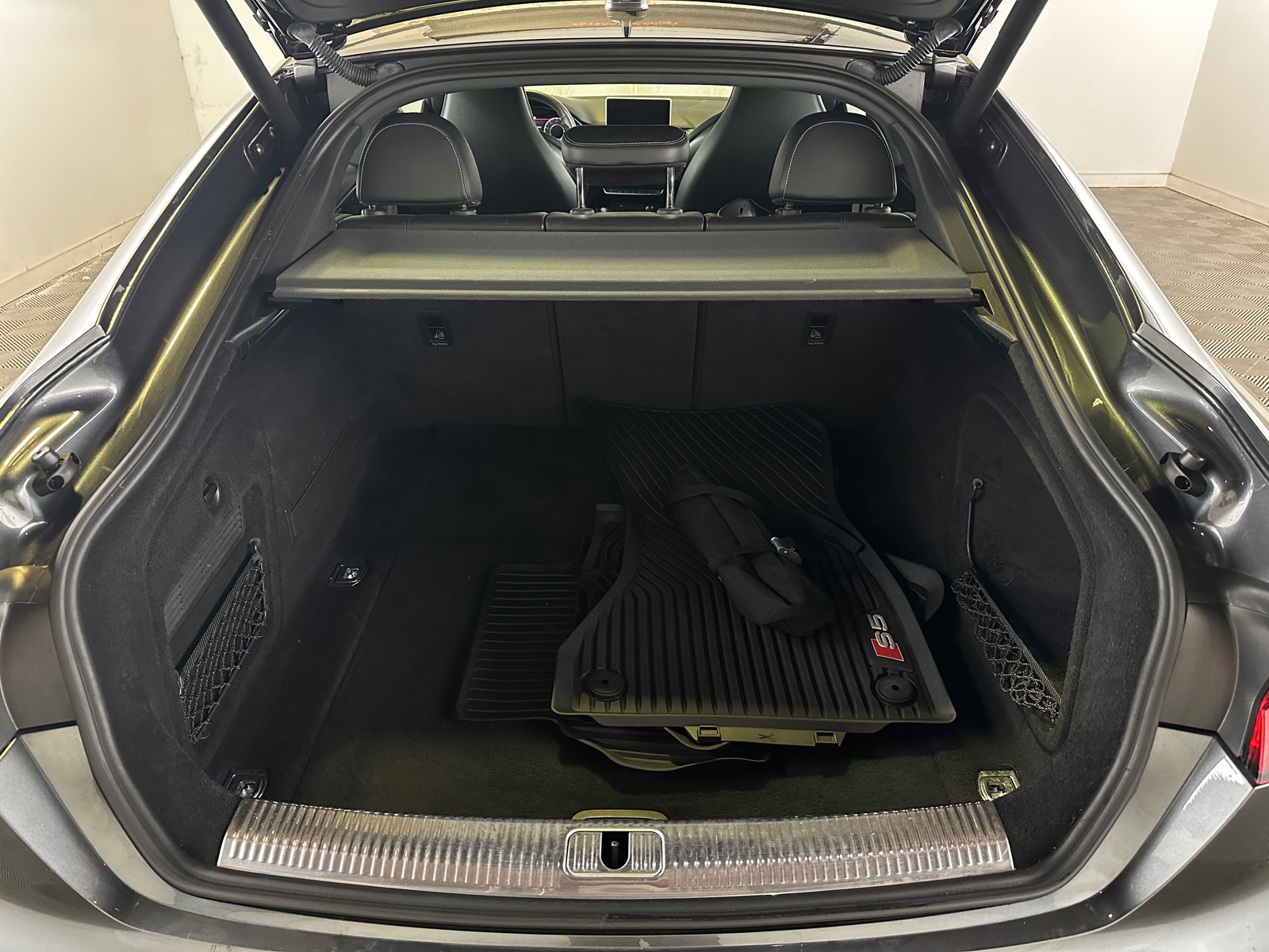 Thumbnail: 2019 Audi S5 - 6