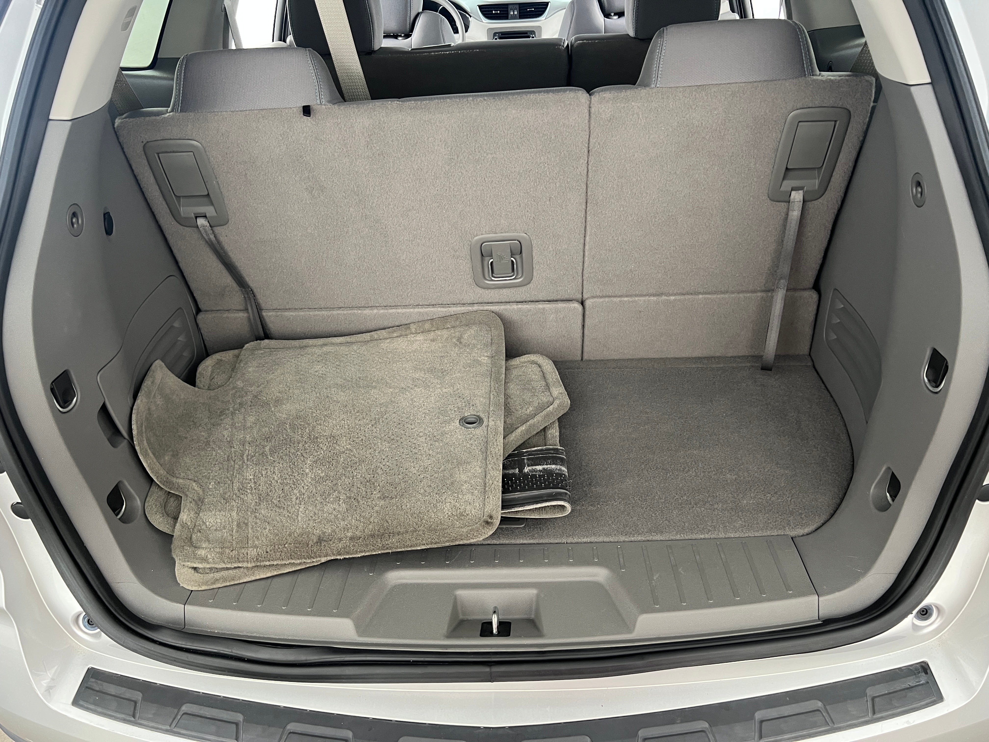 2016 Chevrolet Traverse LS 7