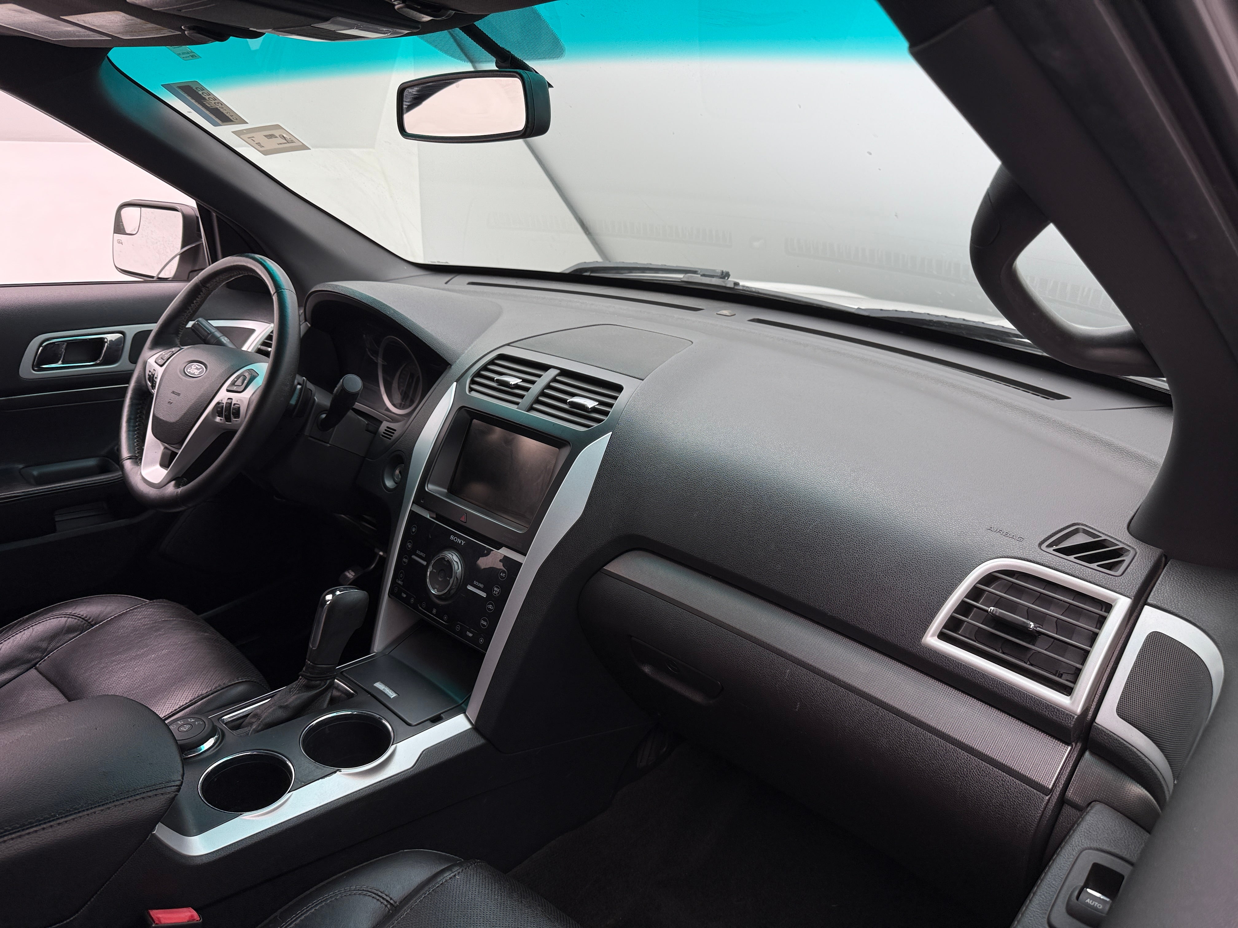 2013 Ford Explorer Sport 2