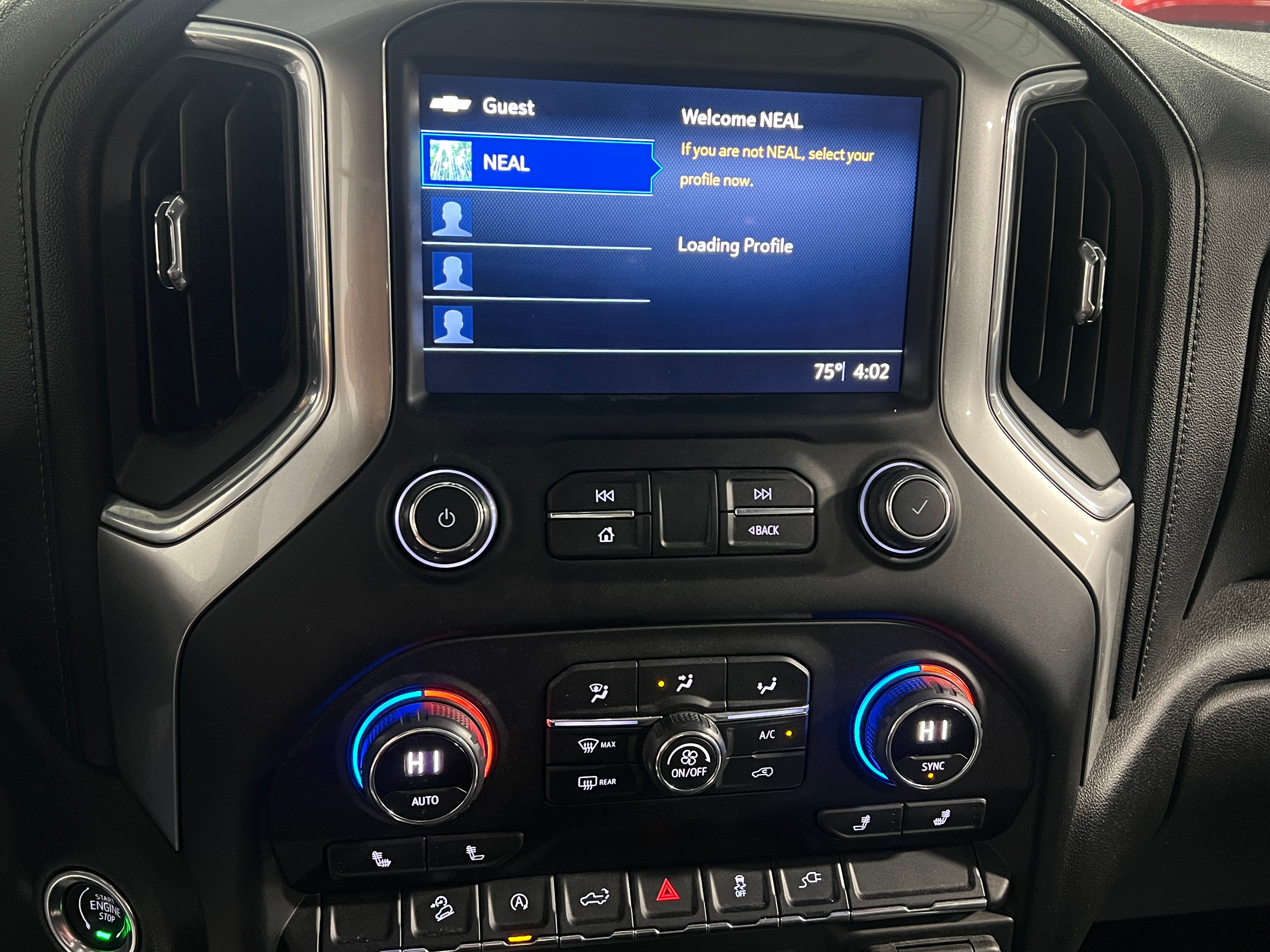2020 Chevrolet Silverado 1500  4