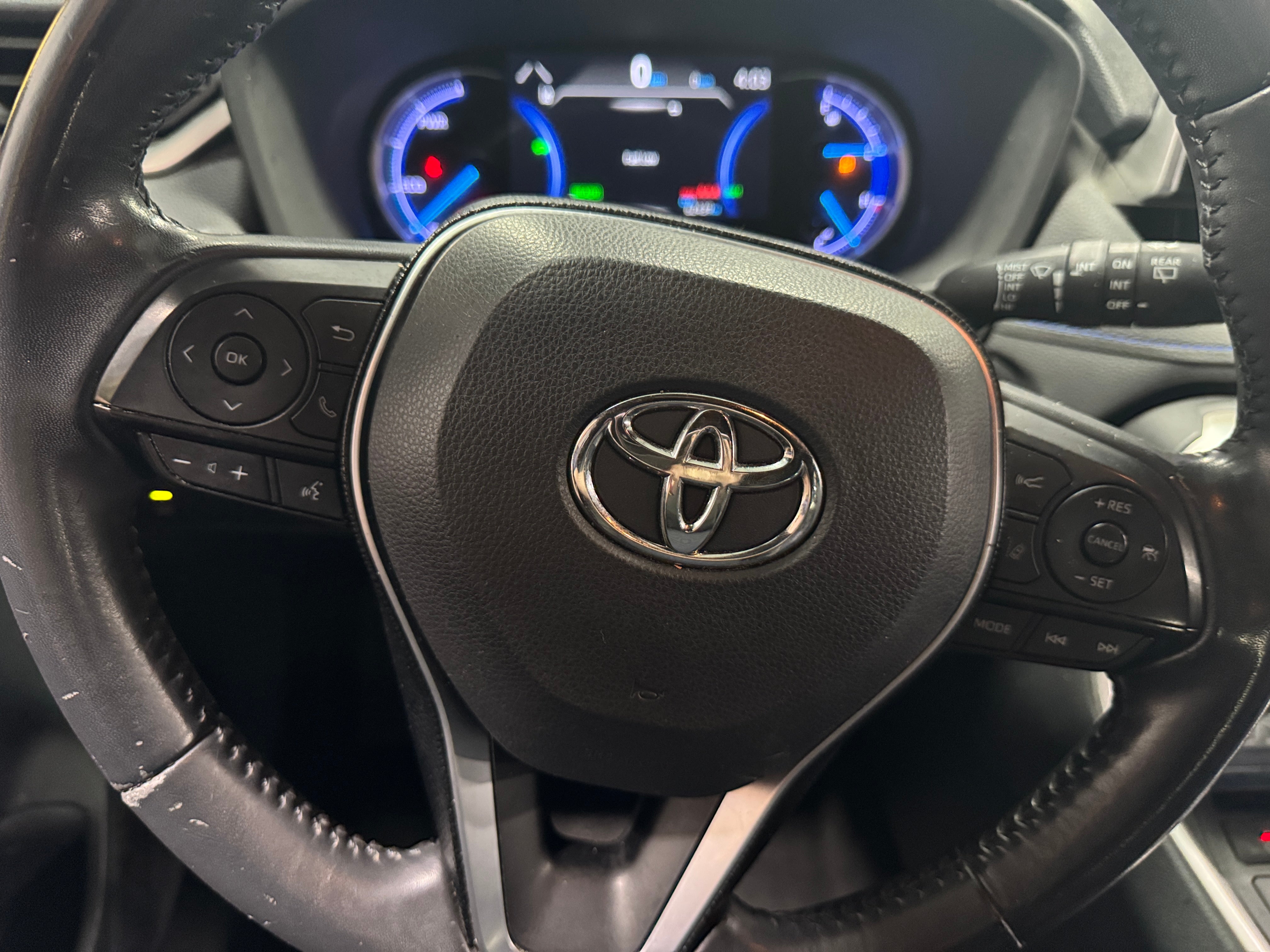 2019 Toyota RAV4 XSE 5