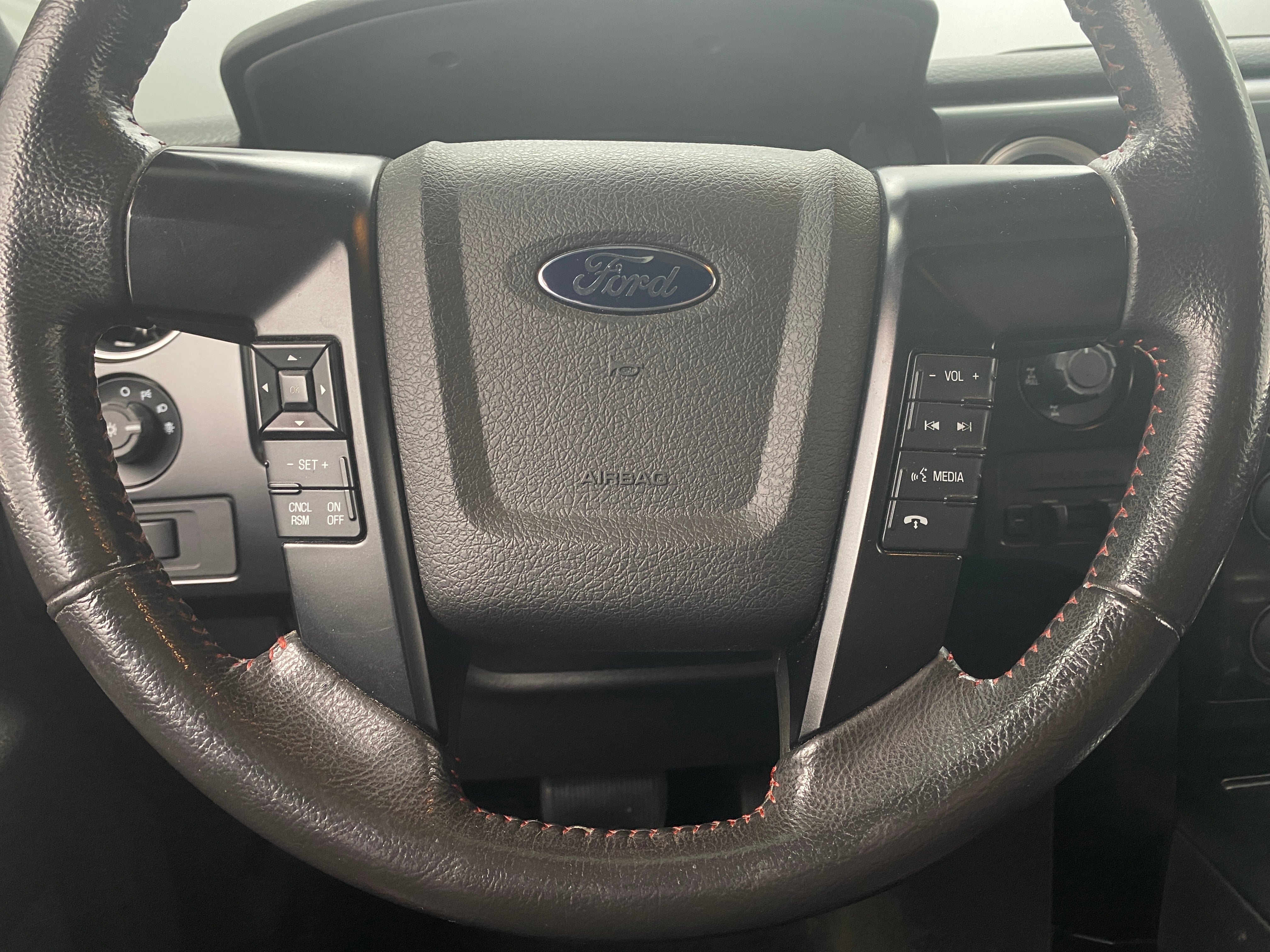 2014 Ford Econoline E-150 4