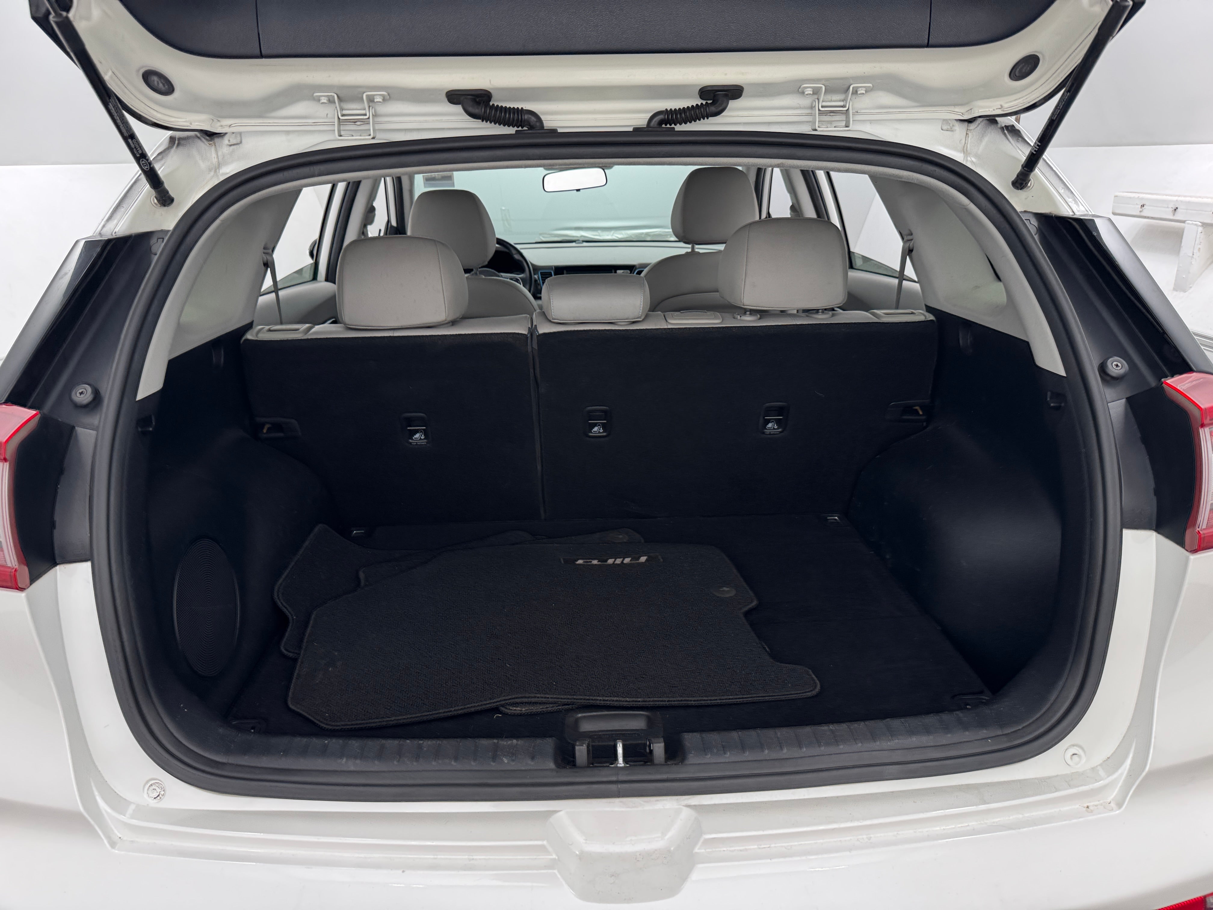 2017 Kia Niro Touring 6