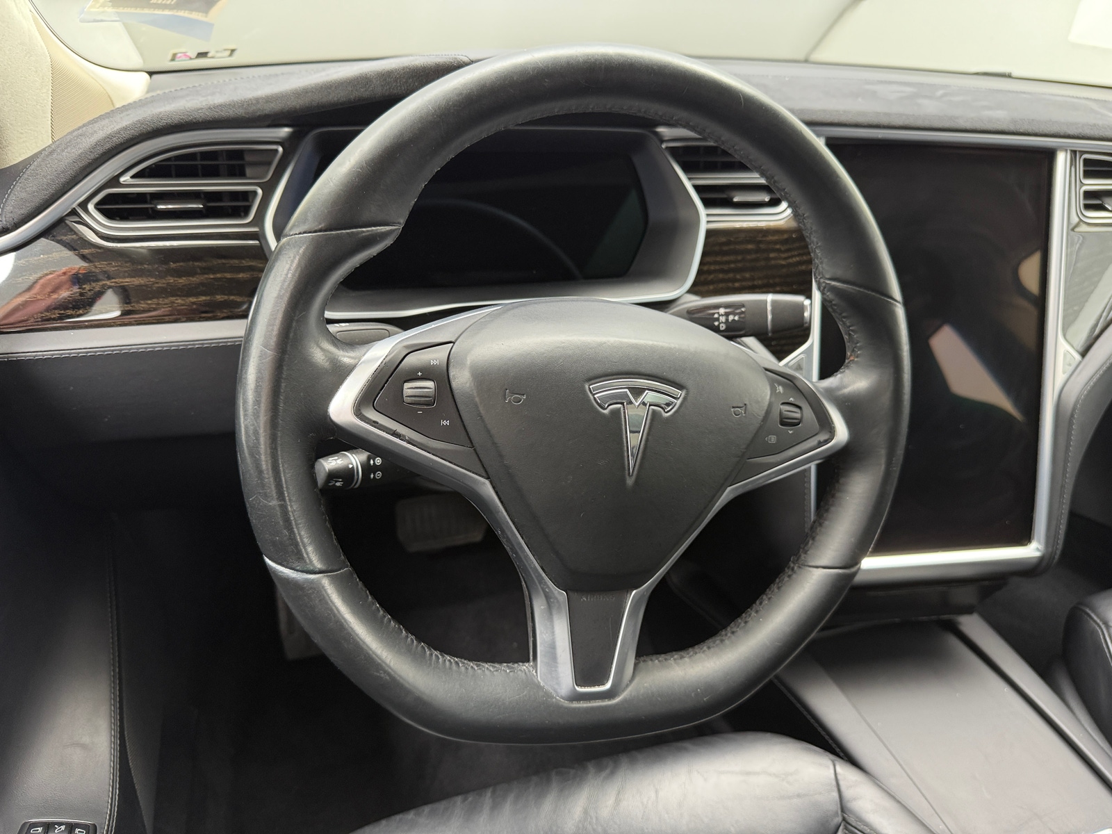Thumbnail: 2016 Tesla Model S - 4
