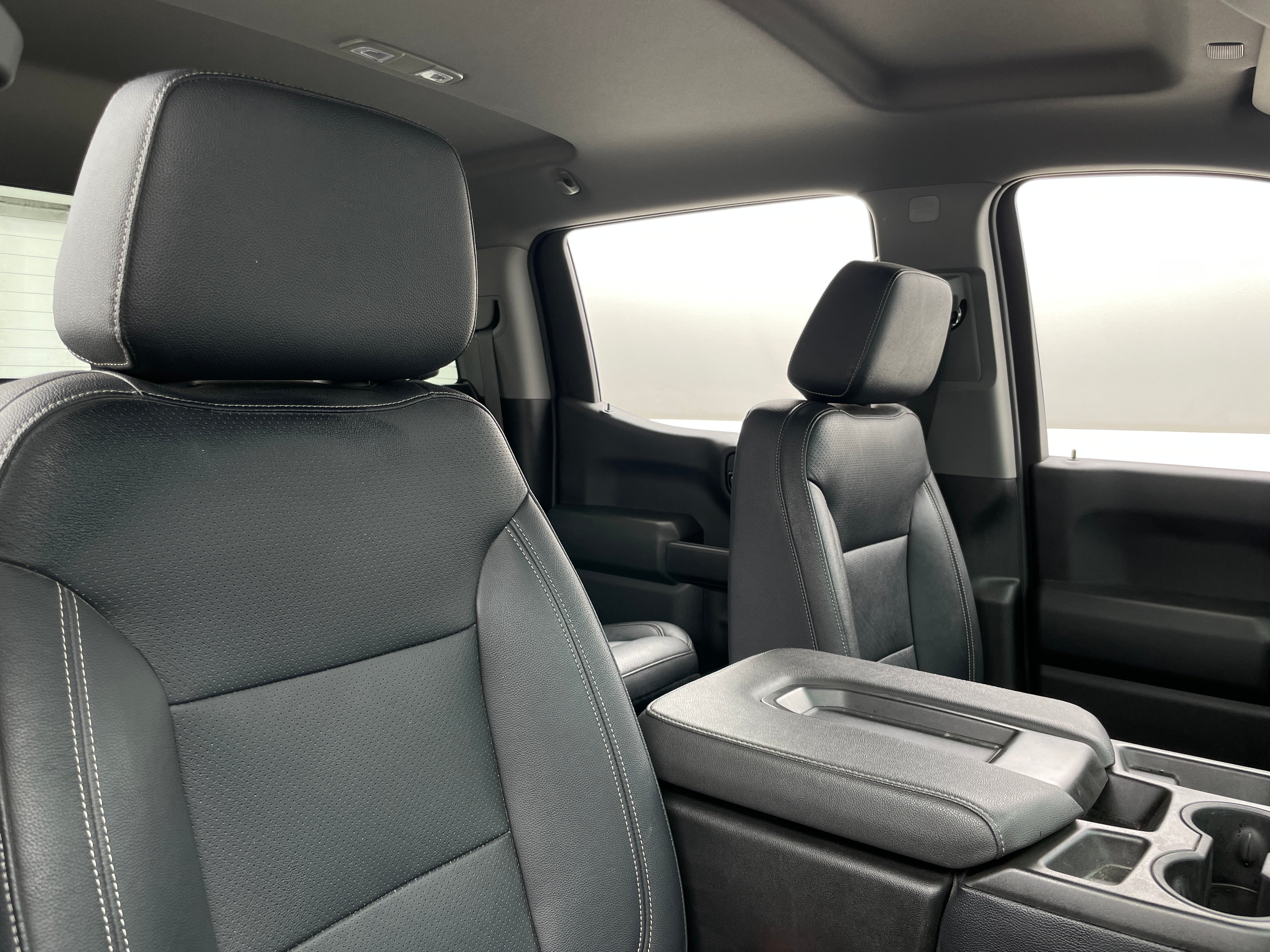 2022 Chevrolet Silverado 1500 Custom Trail Boss 2