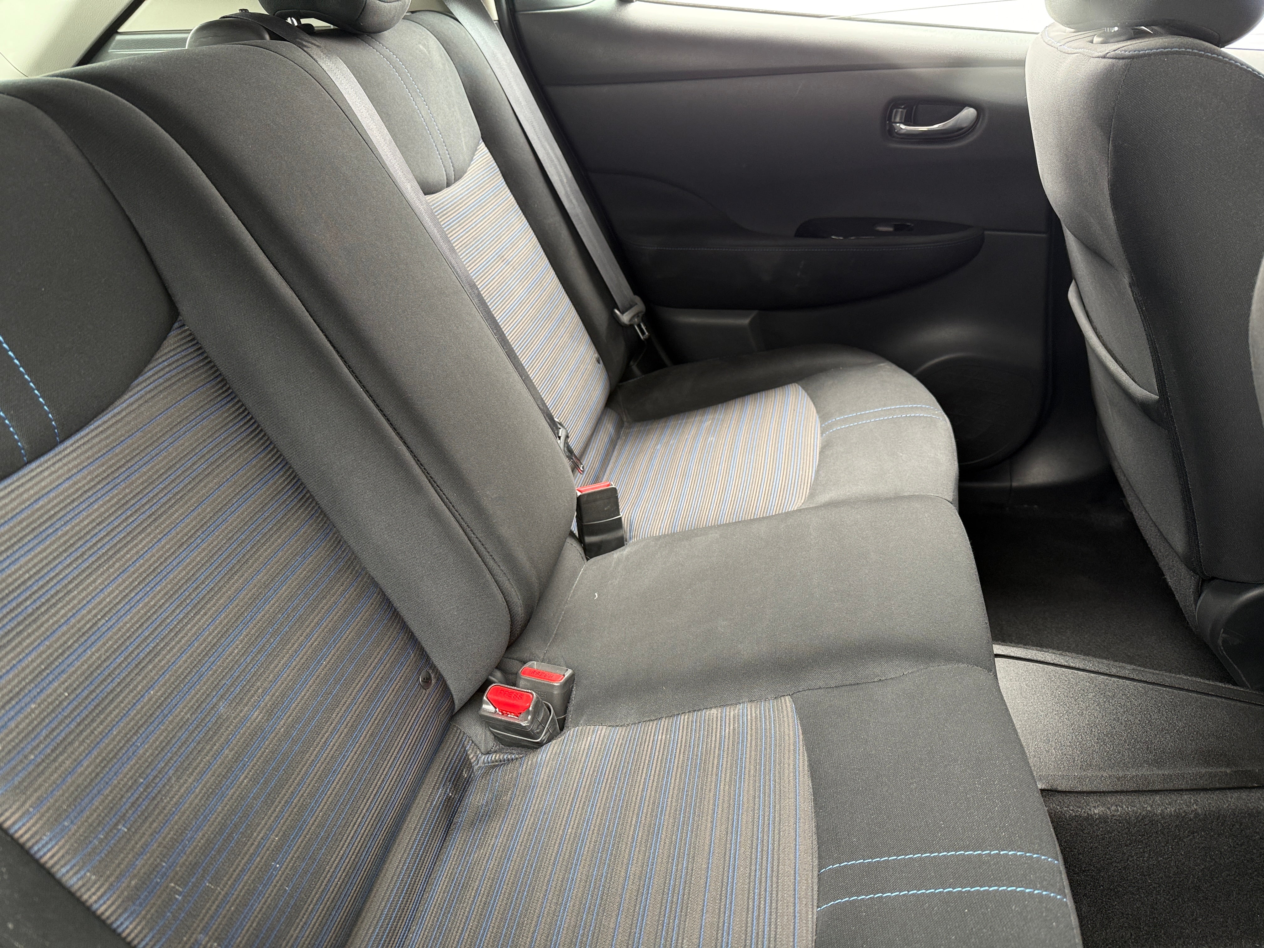 2019 Nissan Leaf SV 6