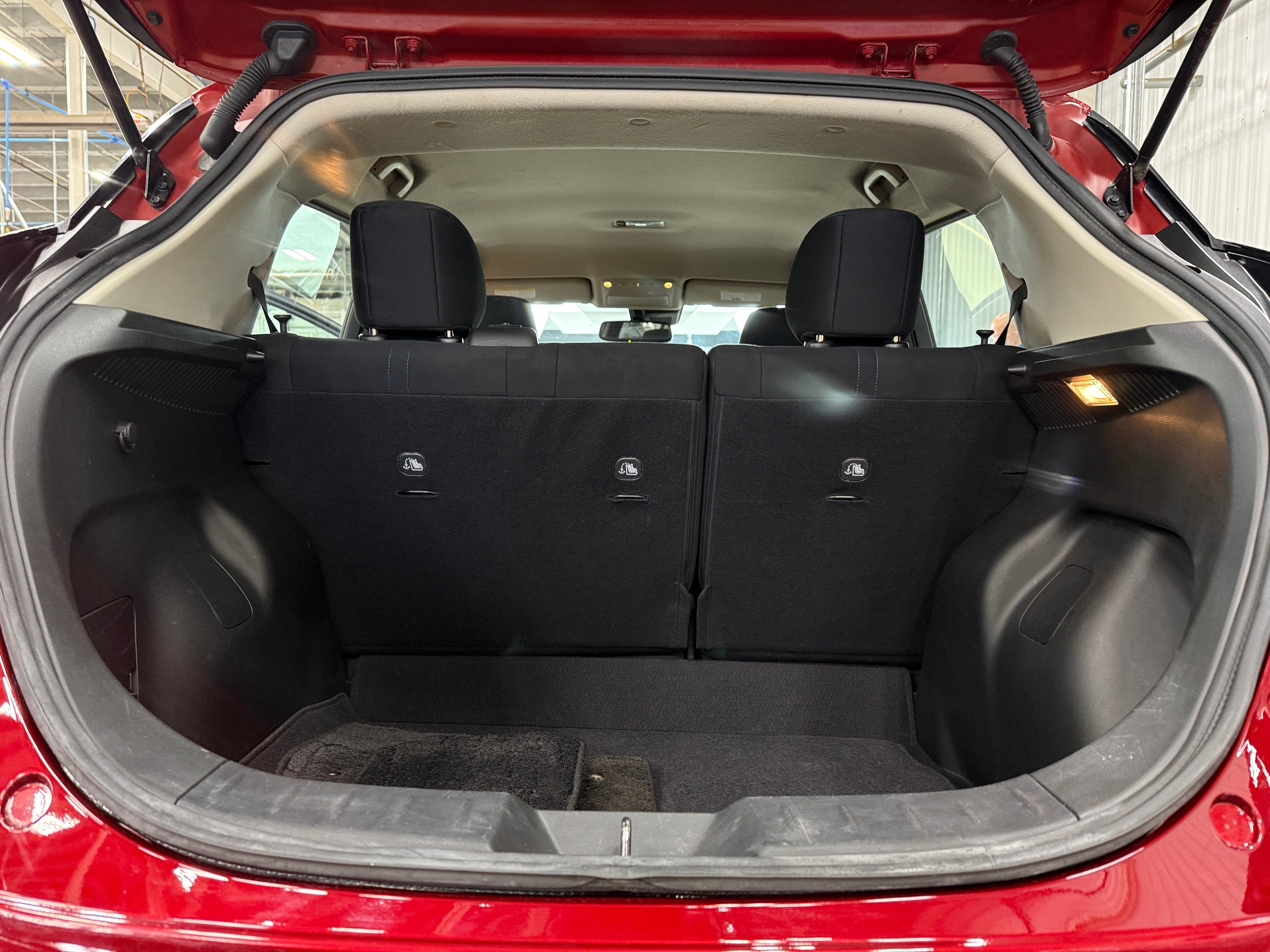 2019 Nissan Leaf SV 7