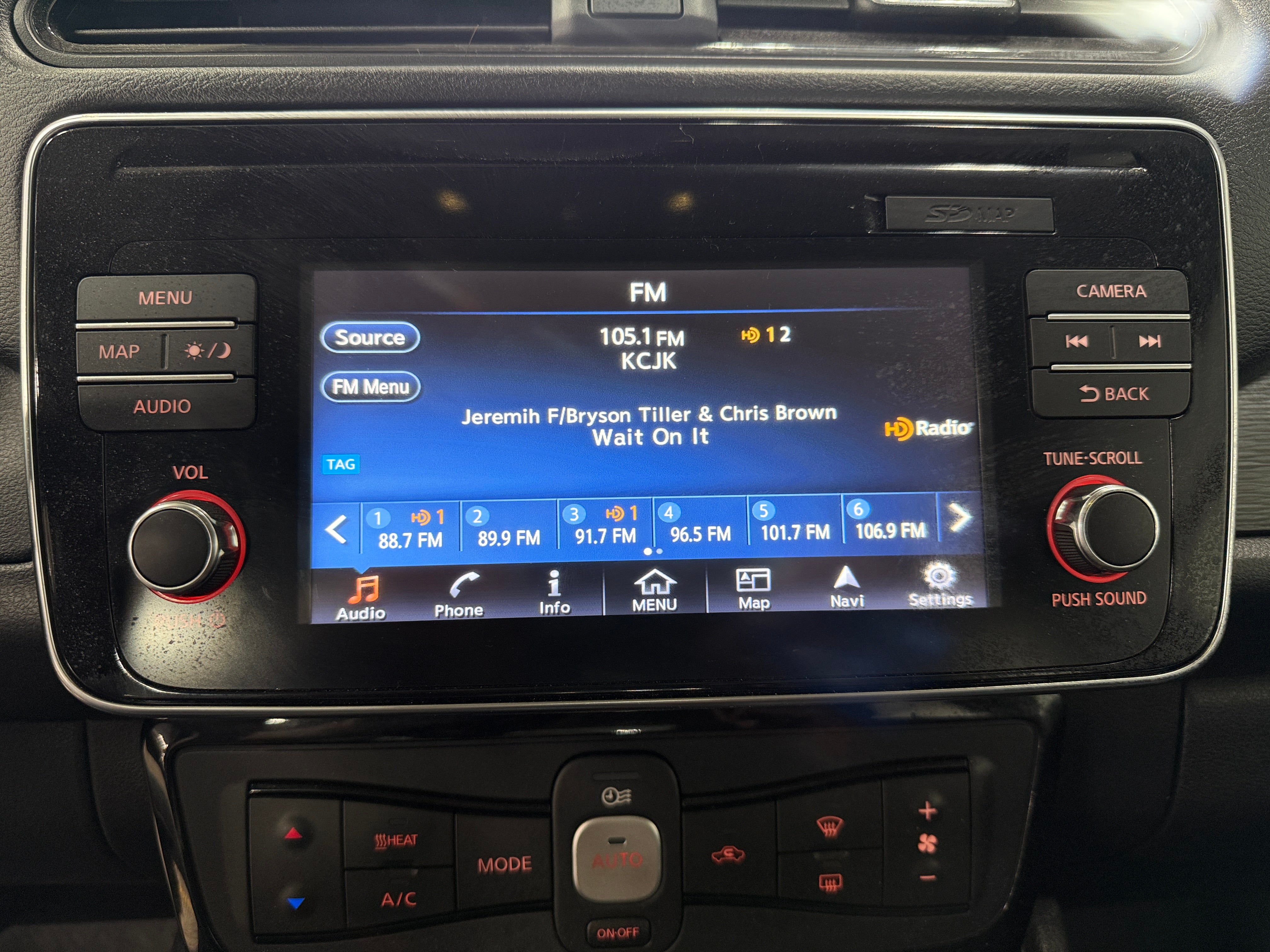 2019 Nissan Leaf SV 4