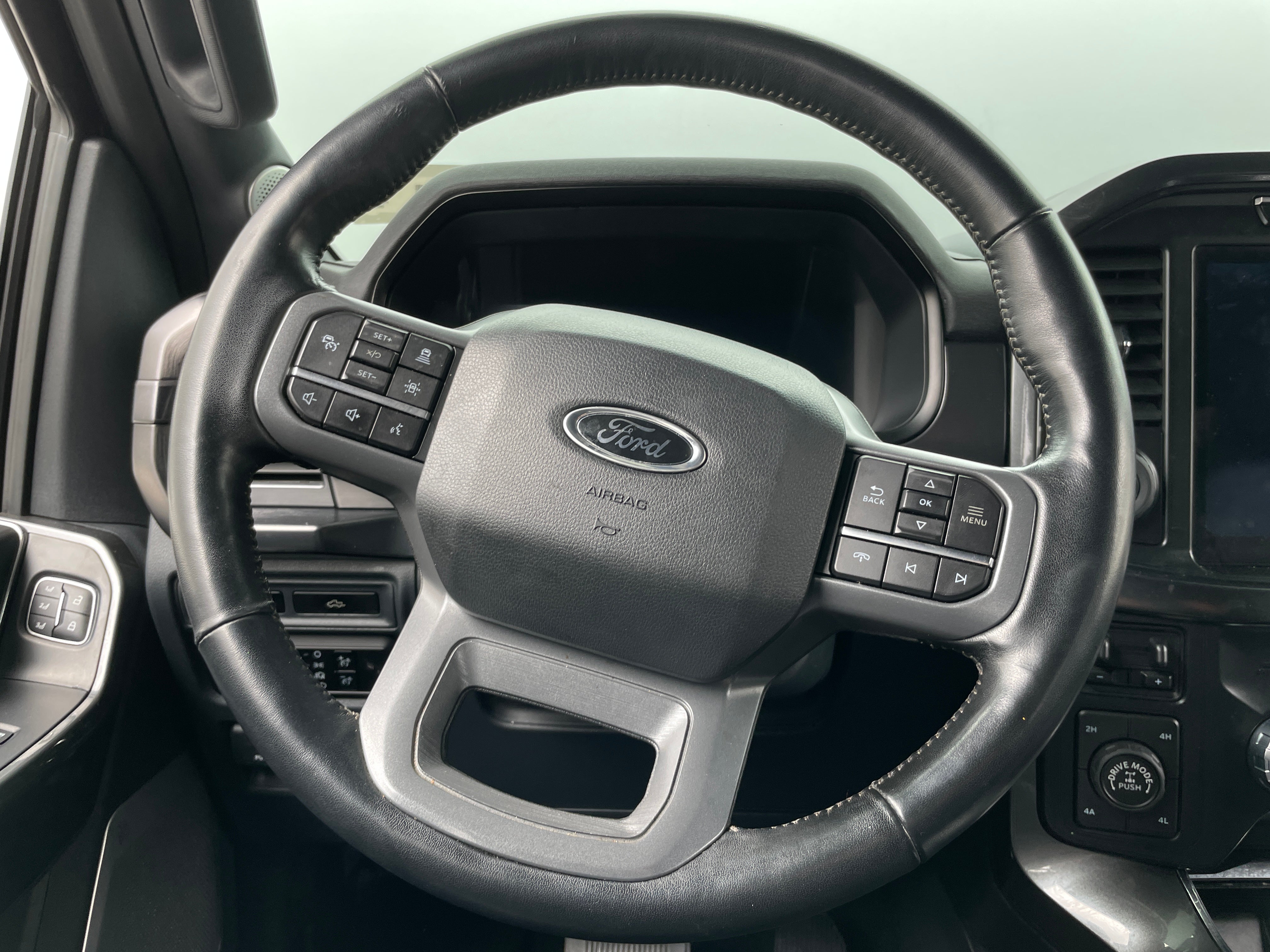 2023 Ford Econoline E-150 4