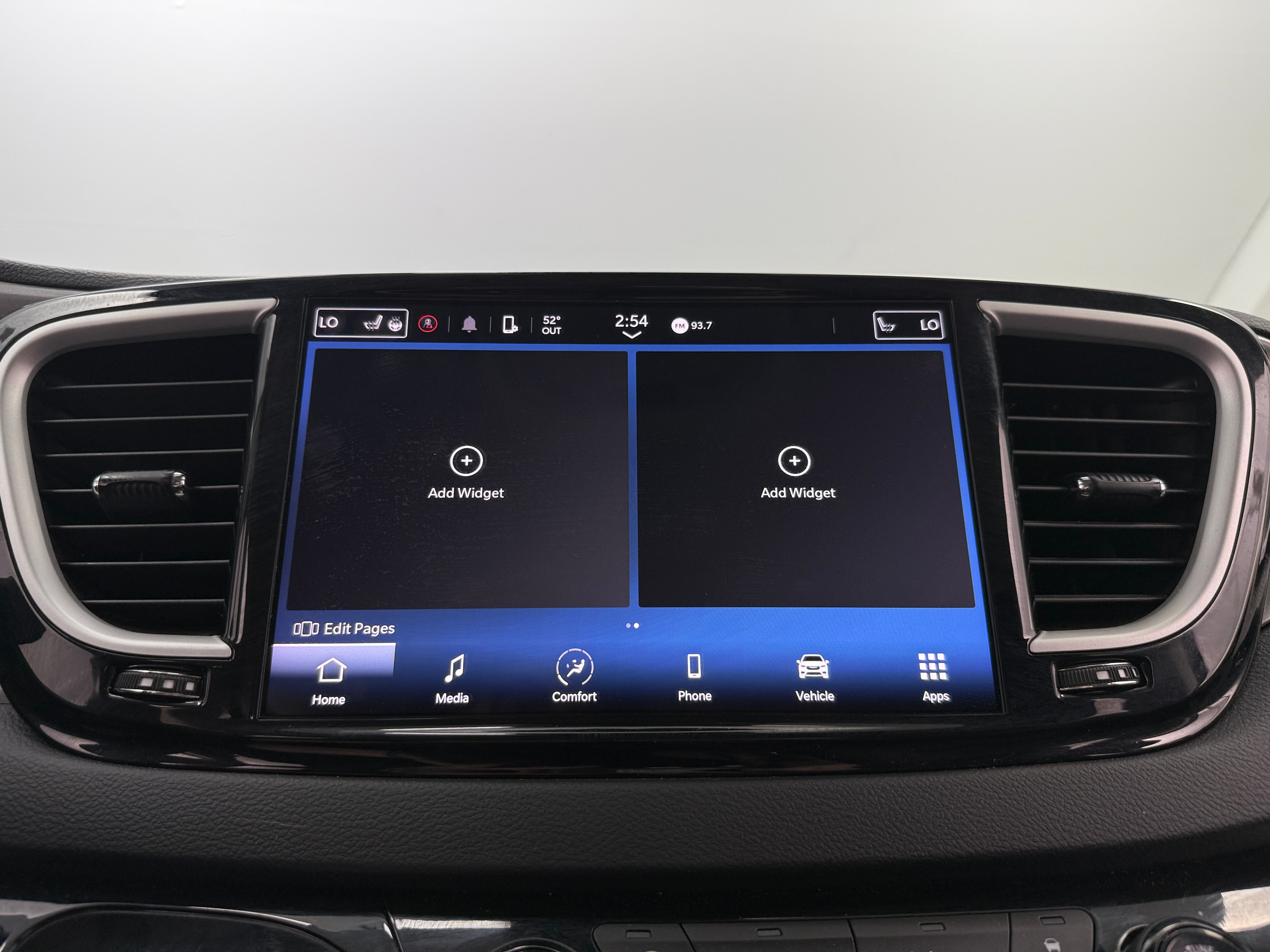 2023 Chrysler Pacifica Touring L 3