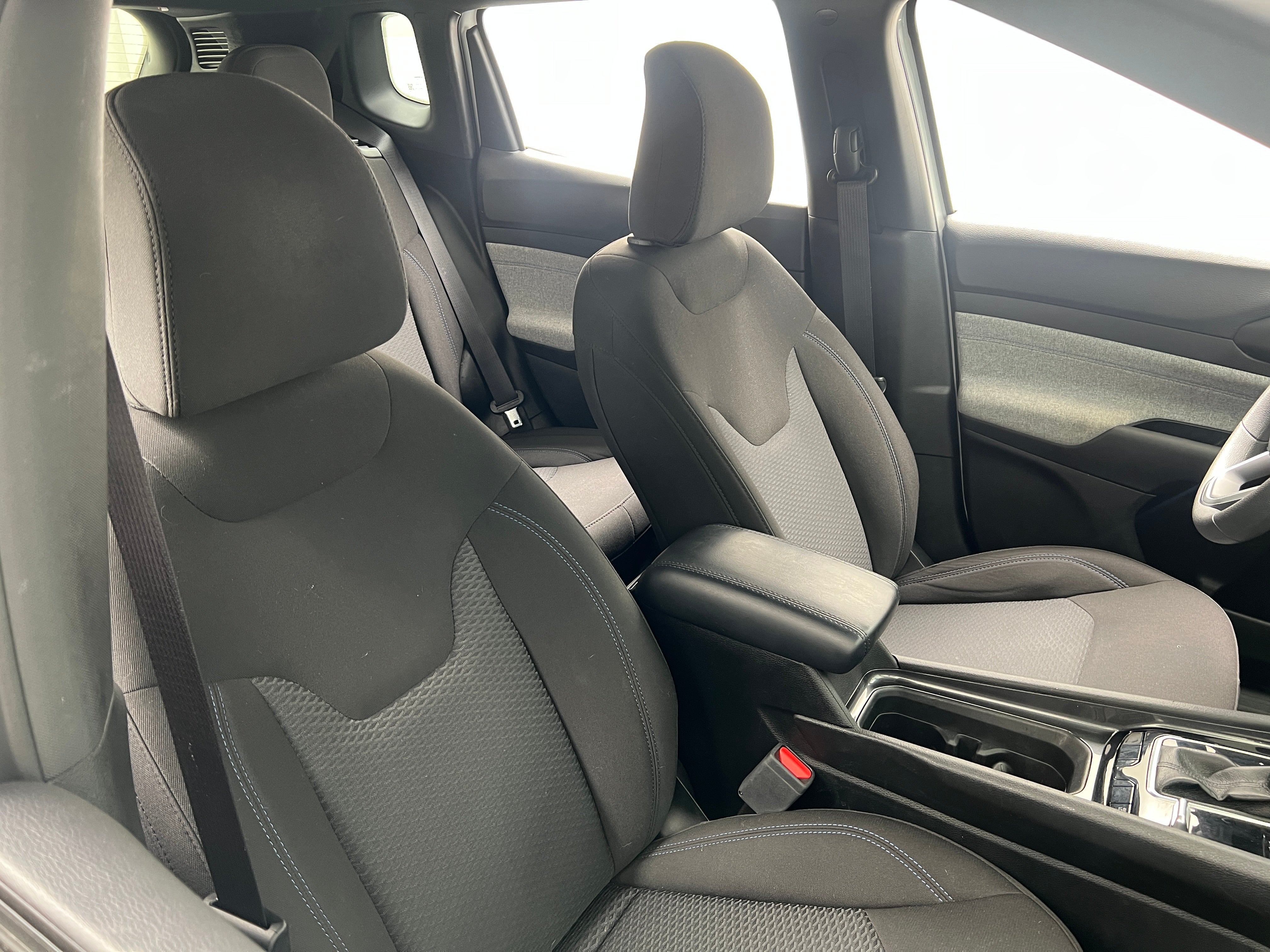 2023 Jeep Compass Base 2