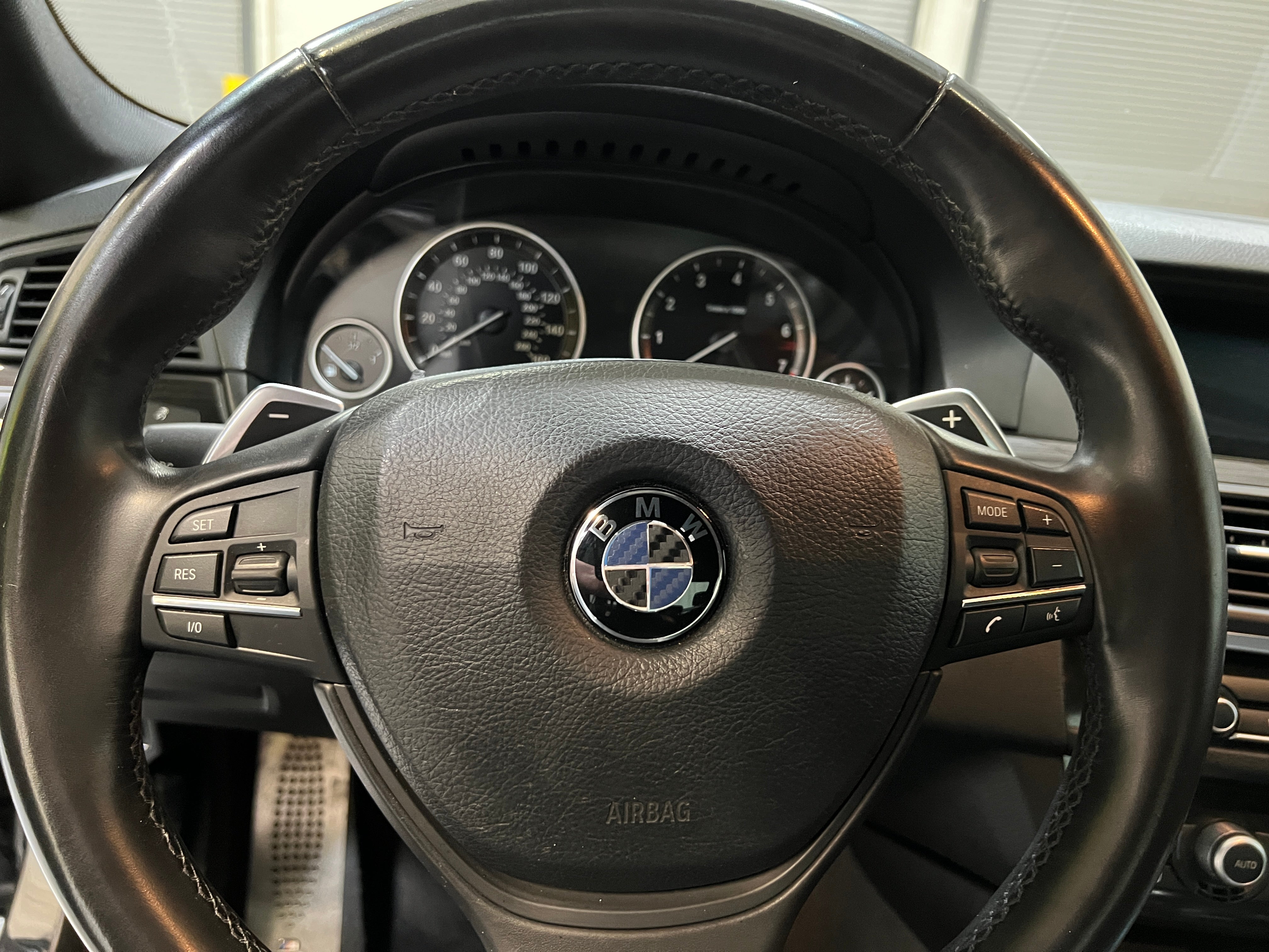 2011 BMW 5 Series 550i 4