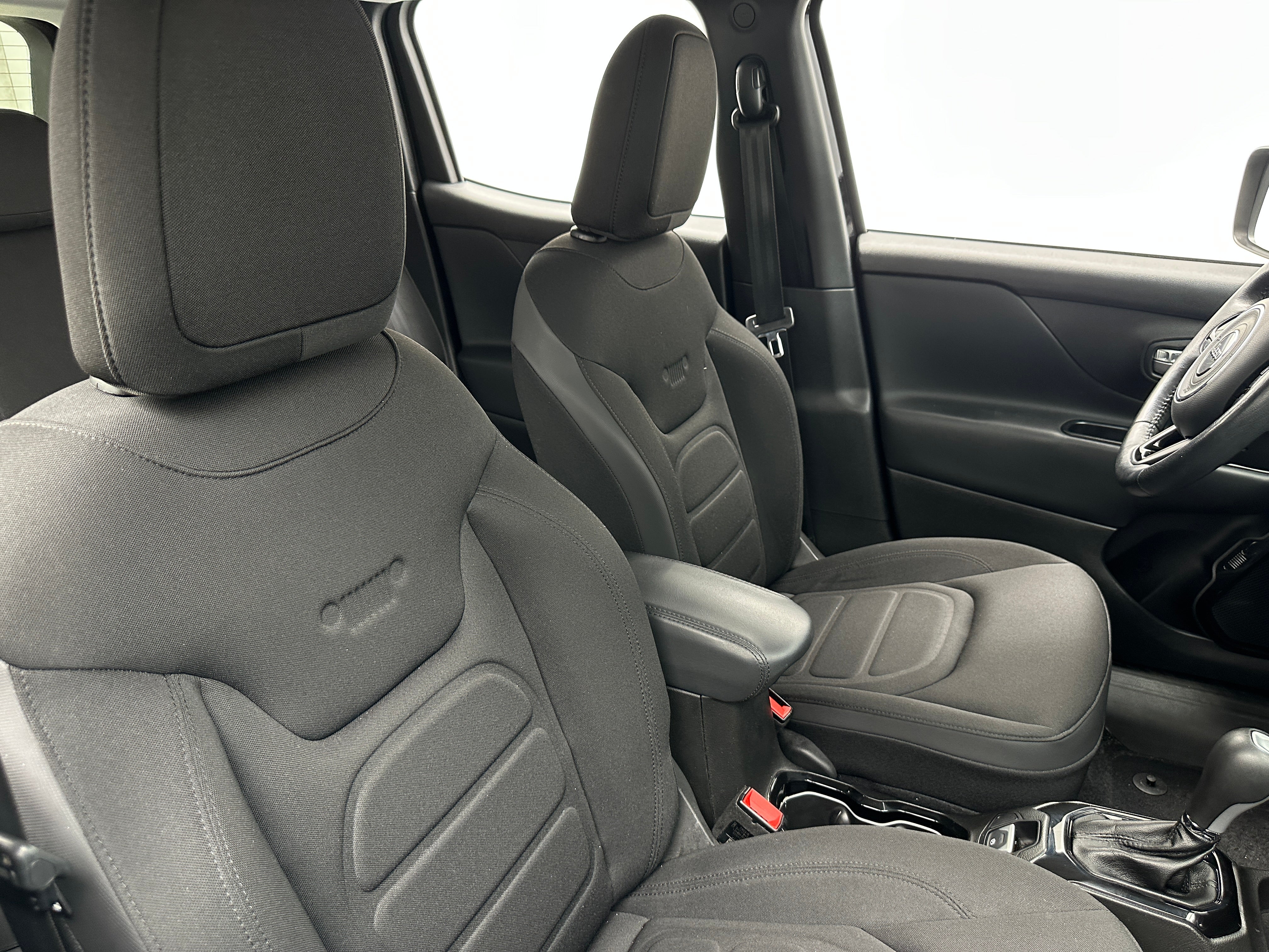2016 Jeep Renegade Dawn of Justice 2