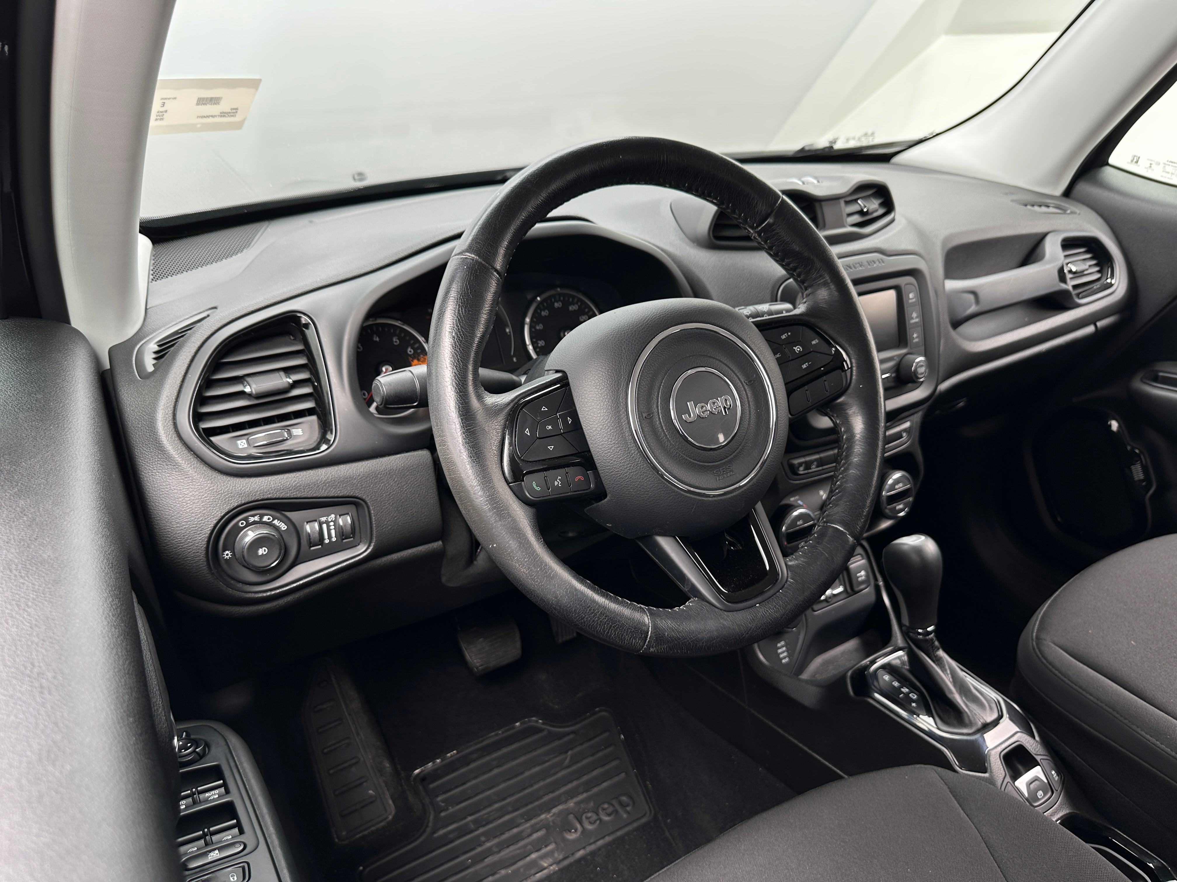 2016 Jeep Renegade Dawn of Justice 3