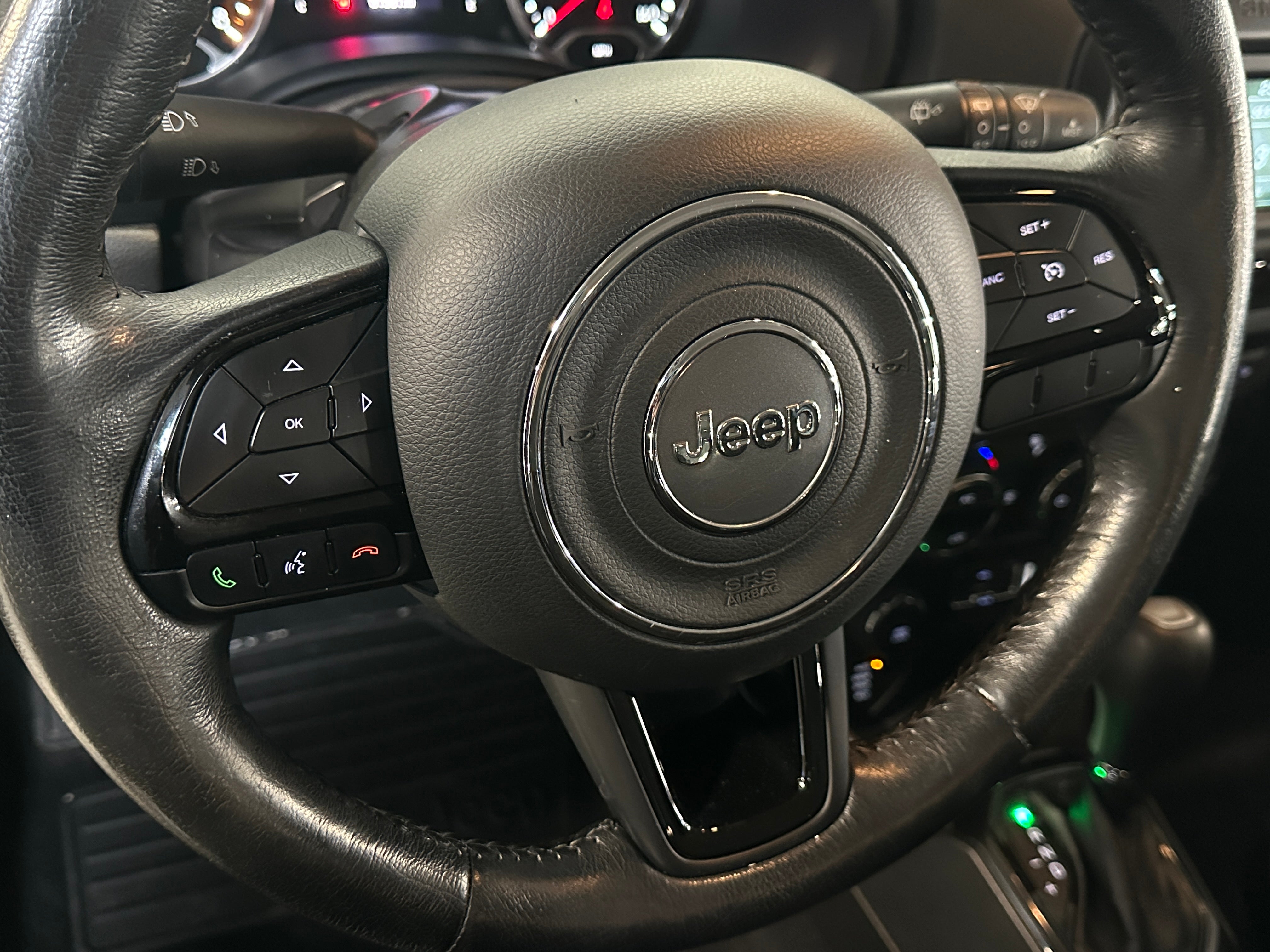 2016 Jeep Renegade Dawn of Justice 5