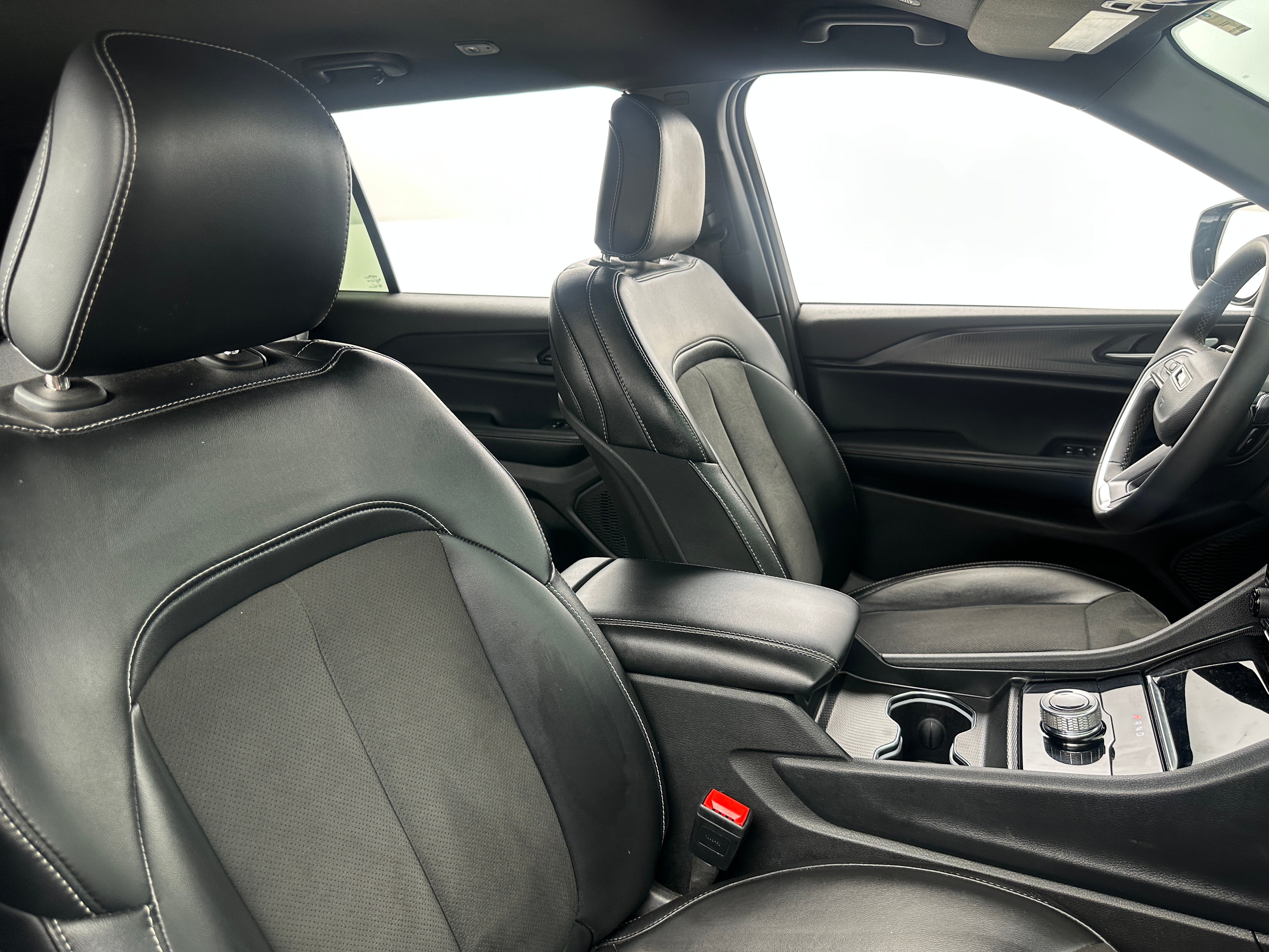 2024 Jeep Grand Cherokee L Altitude 2