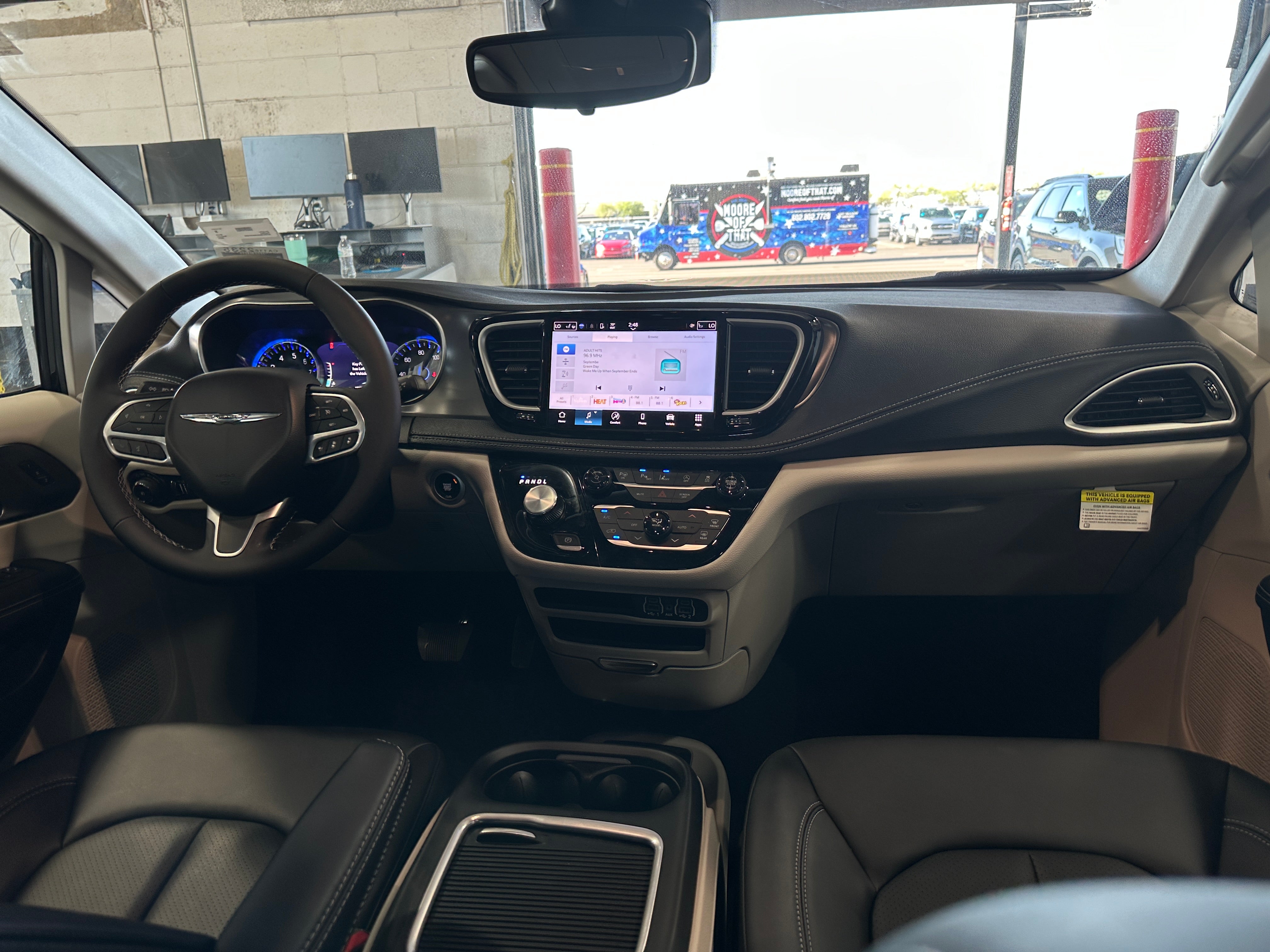 2024 Chrysler Pacifica Touring L 2