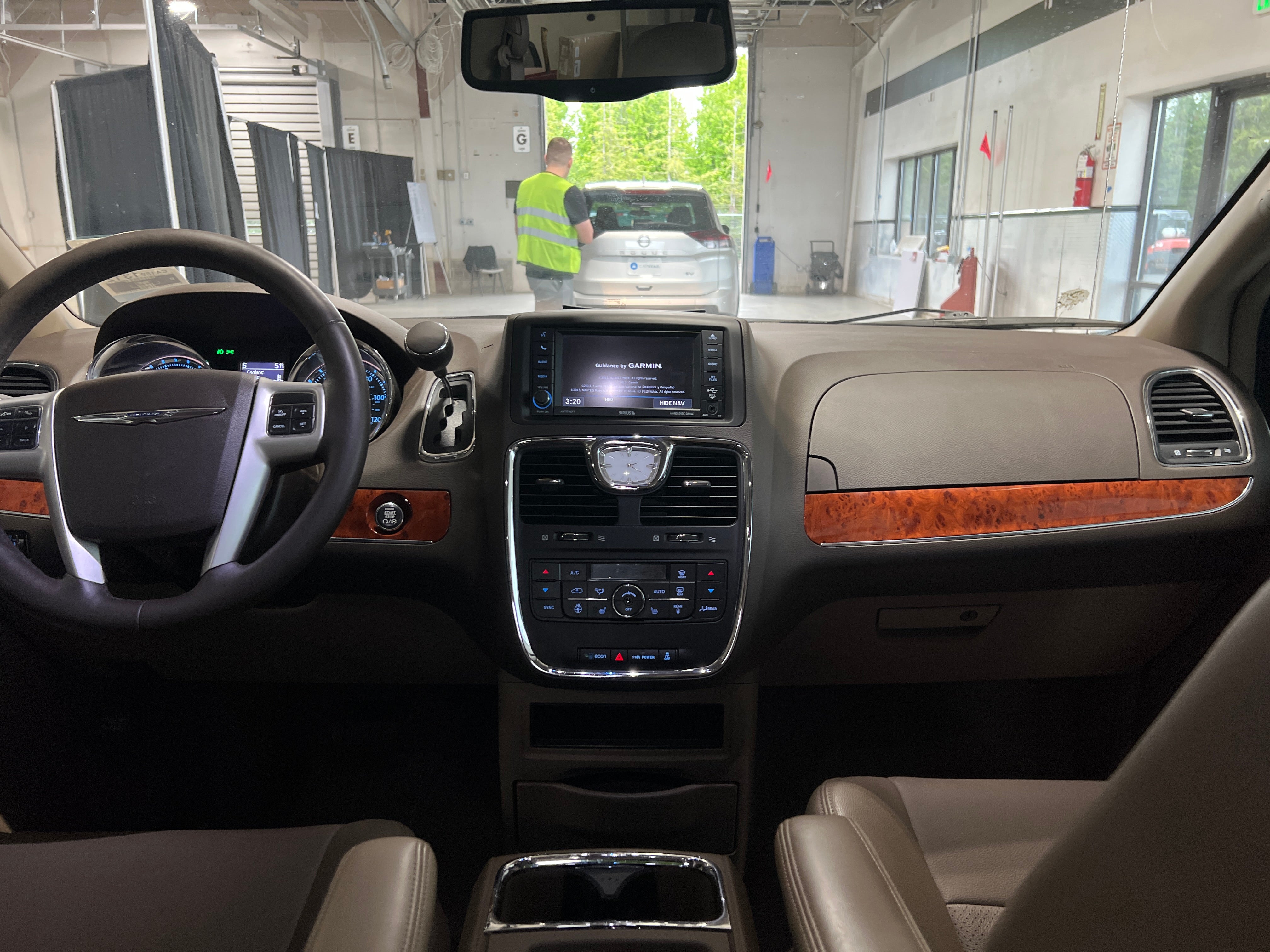 2015 Chrysler Town & Country Touring 2