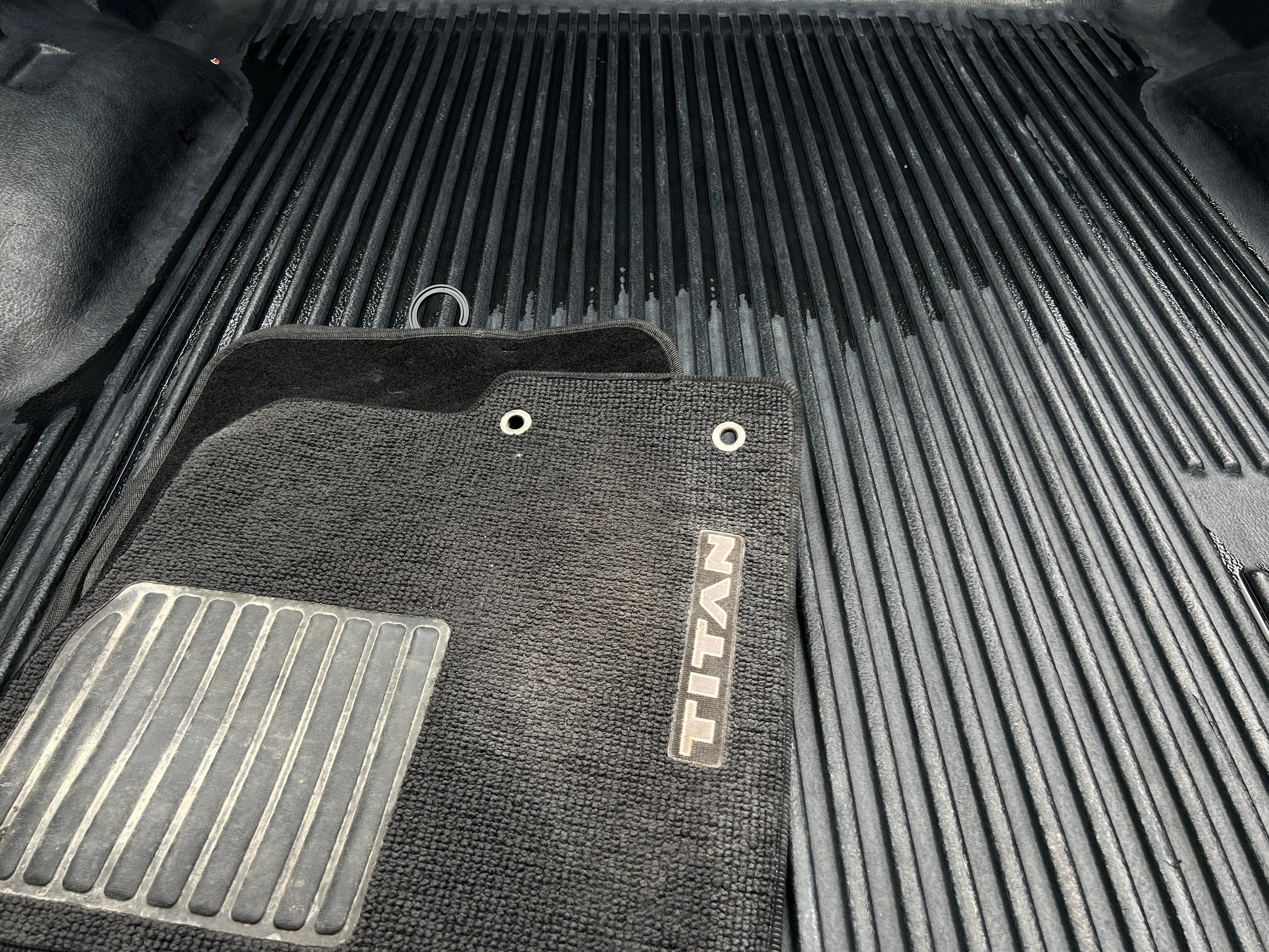 2018 Nissan Titan SV 7