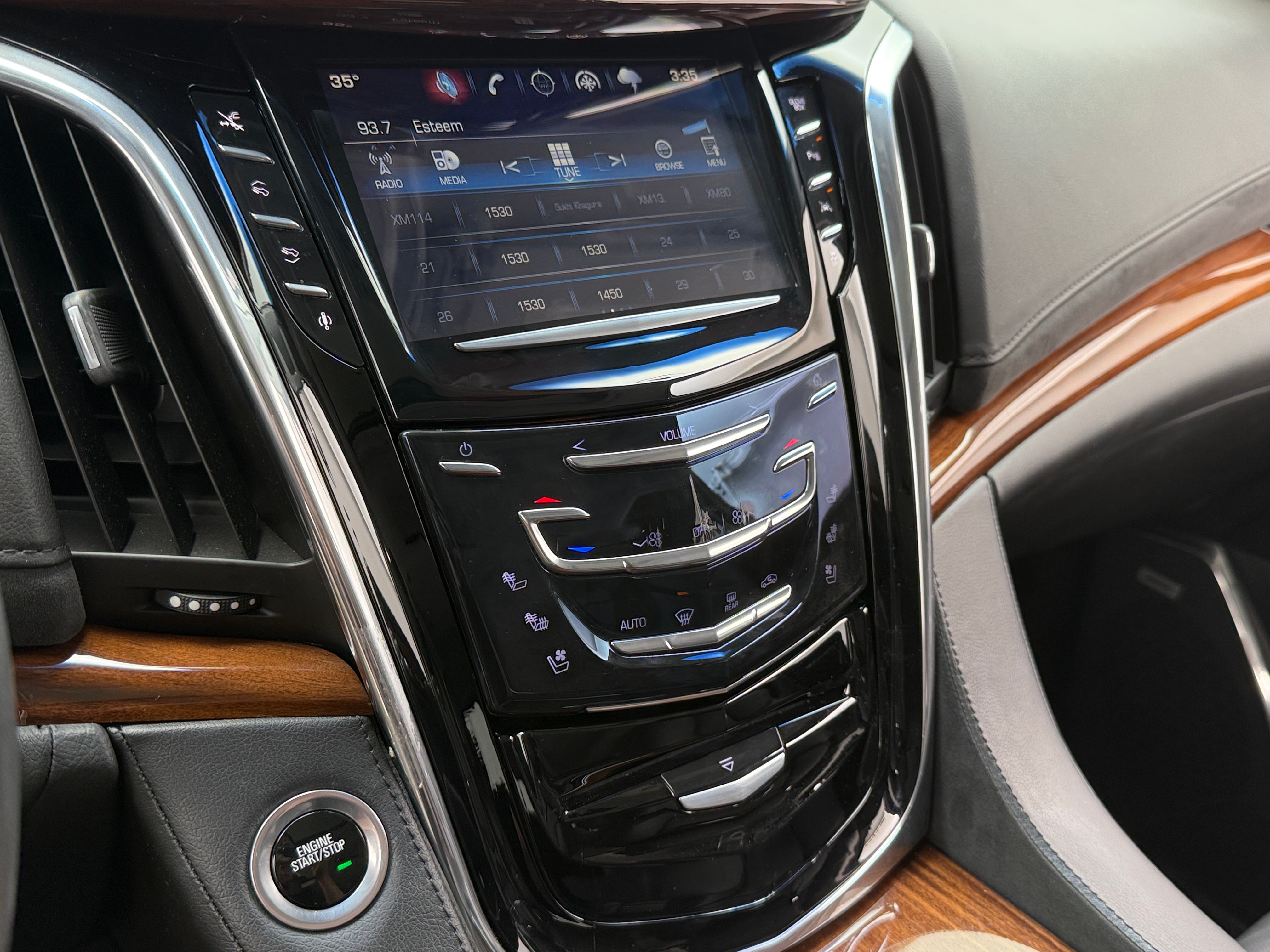 2016 Cadillac Escalade Premium 3