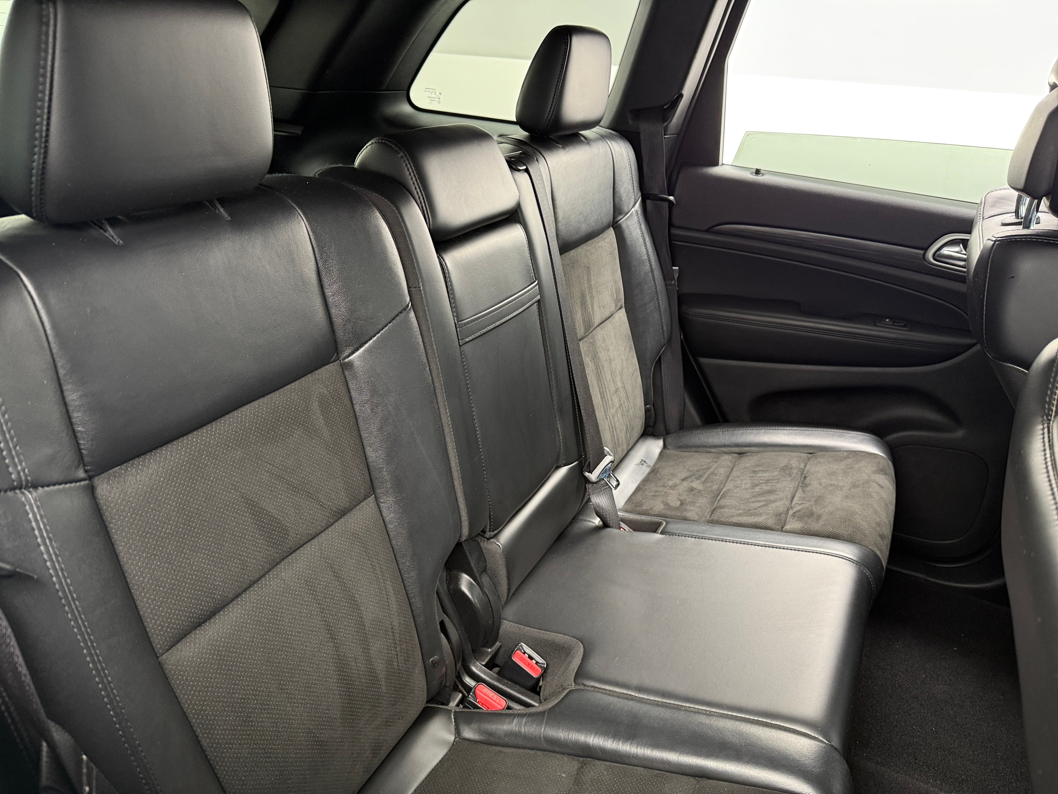 2019 Jeep Grand Cherokee Altitude 5