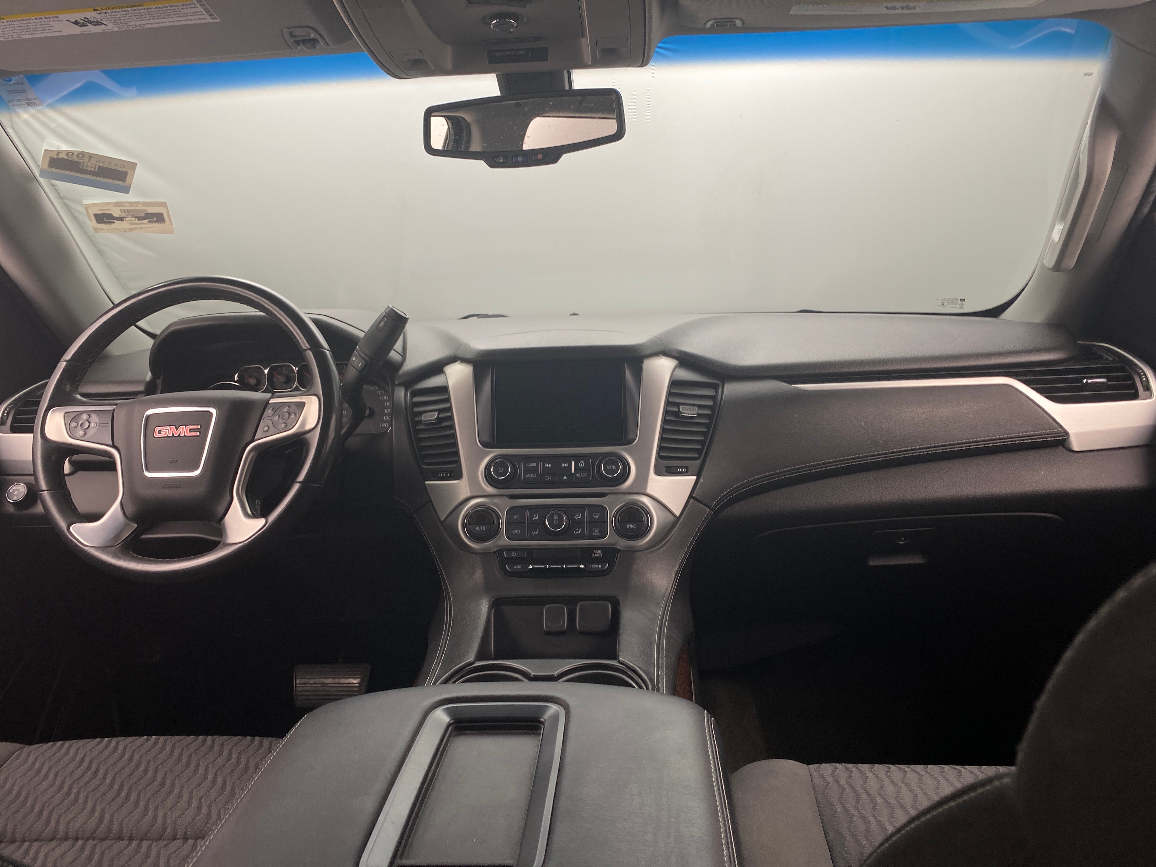 2016 GMC Yukon XL SLE 3